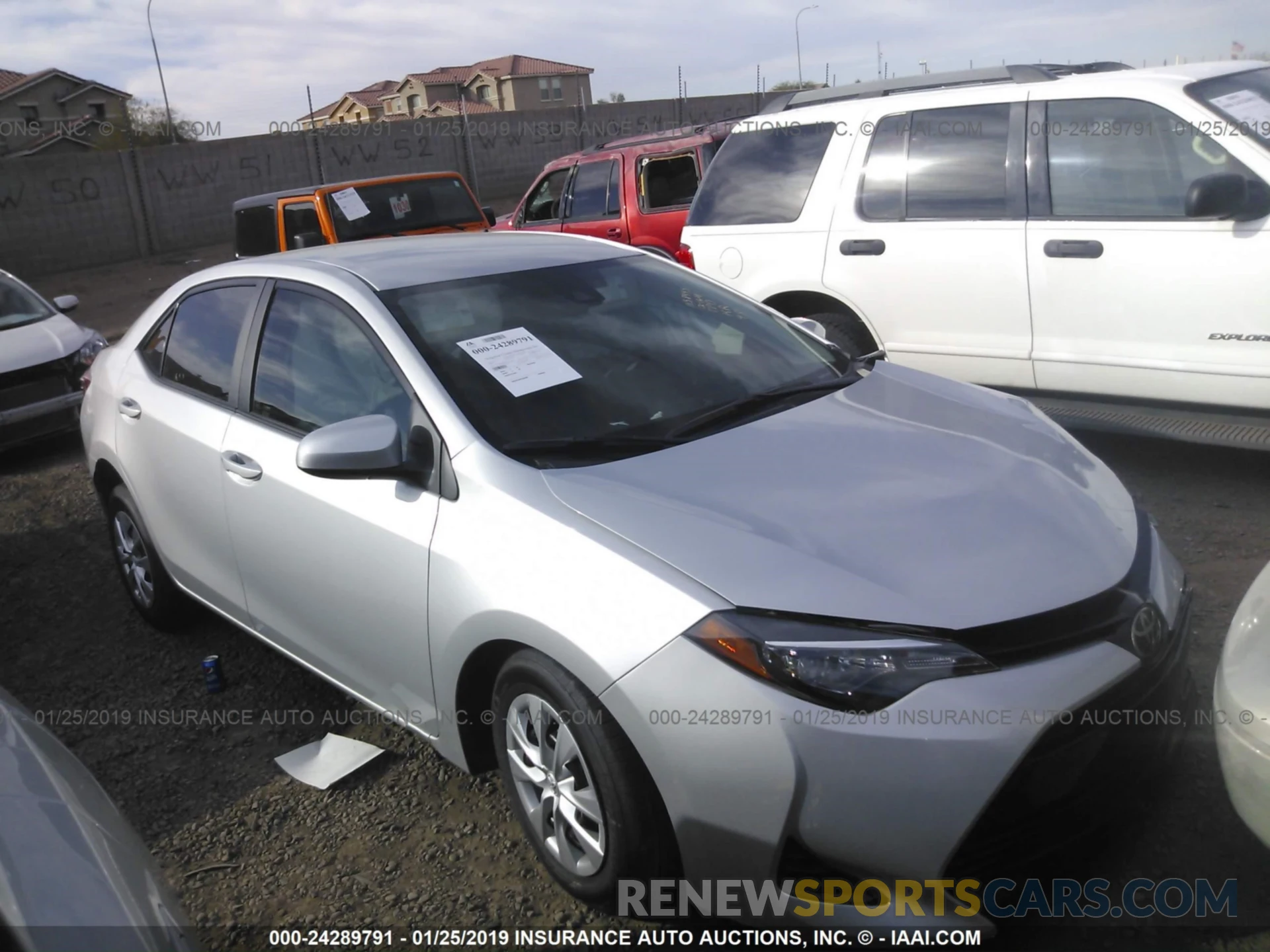 1 Photograph of a damaged car 2T1BURHE6KC184662 TOYOTA COROLLA 2019