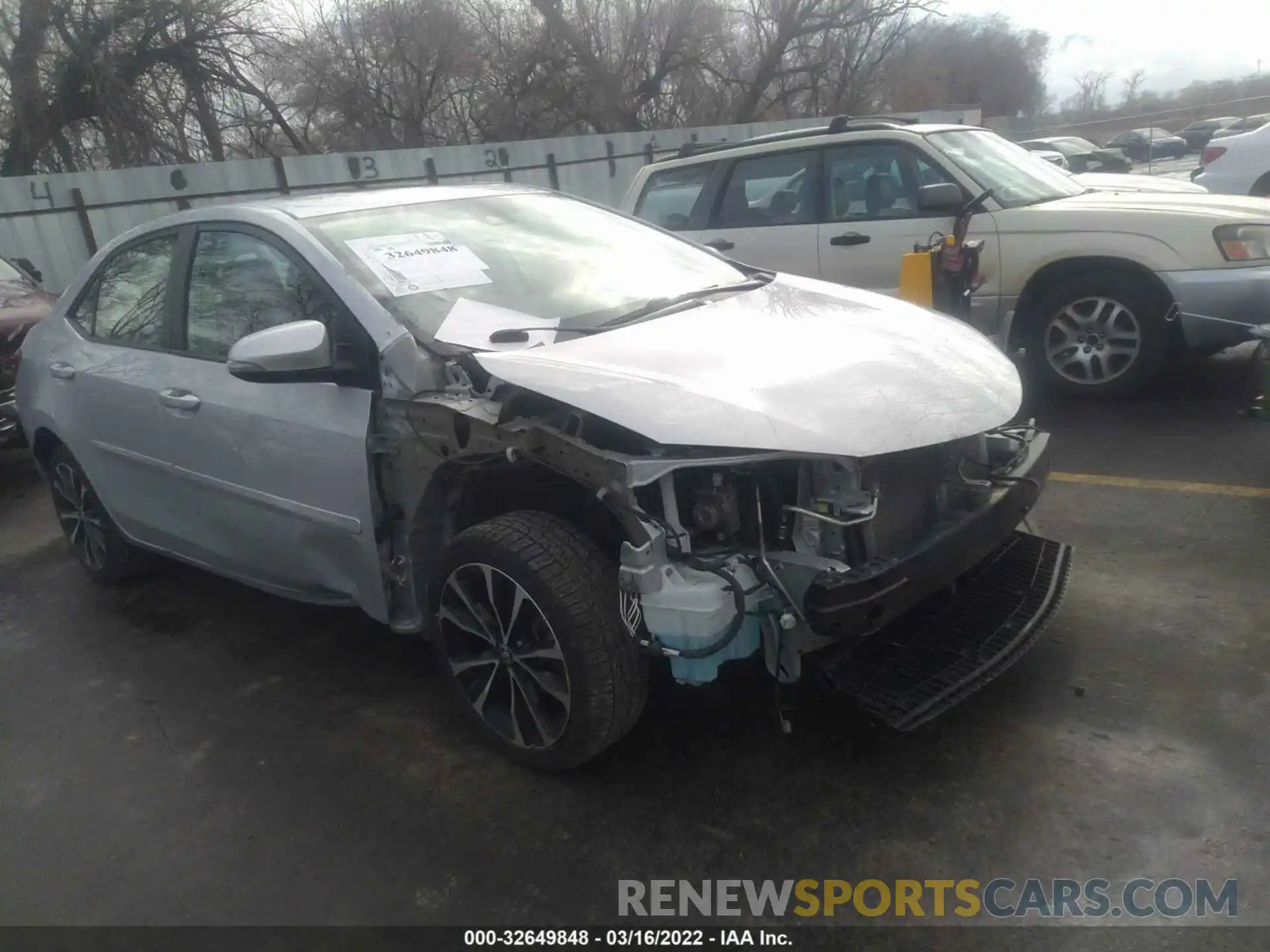 1 Photograph of a damaged car 2T1BURHE6KC184872 TOYOTA COROLLA 2019