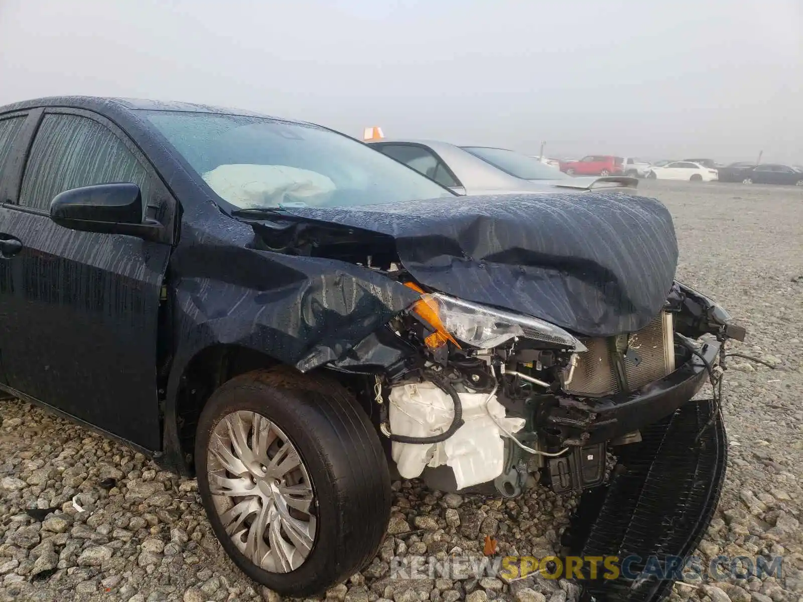 9 Photograph of a damaged car 2T1BURHE6KC185147 TOYOTA COROLLA 2019