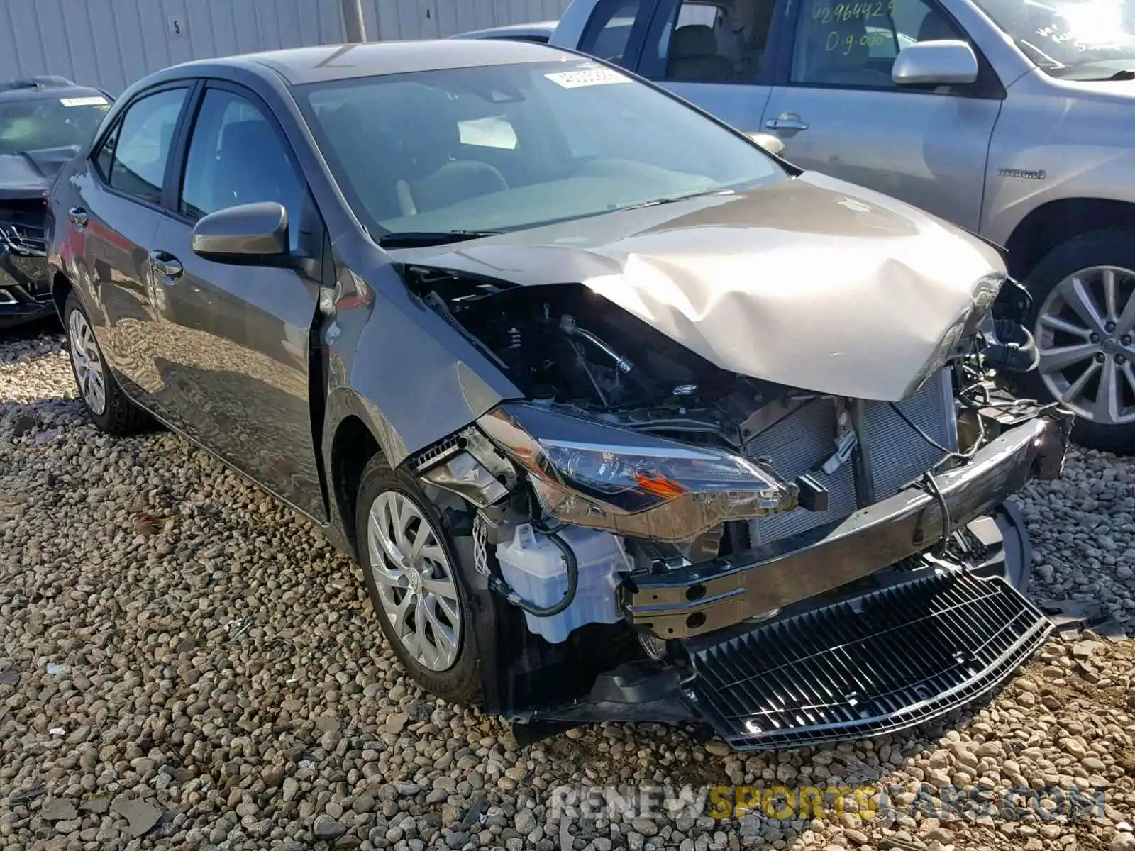 1 Photograph of a damaged car 2T1BURHE6KC185438 TOYOTA COROLLA 2019