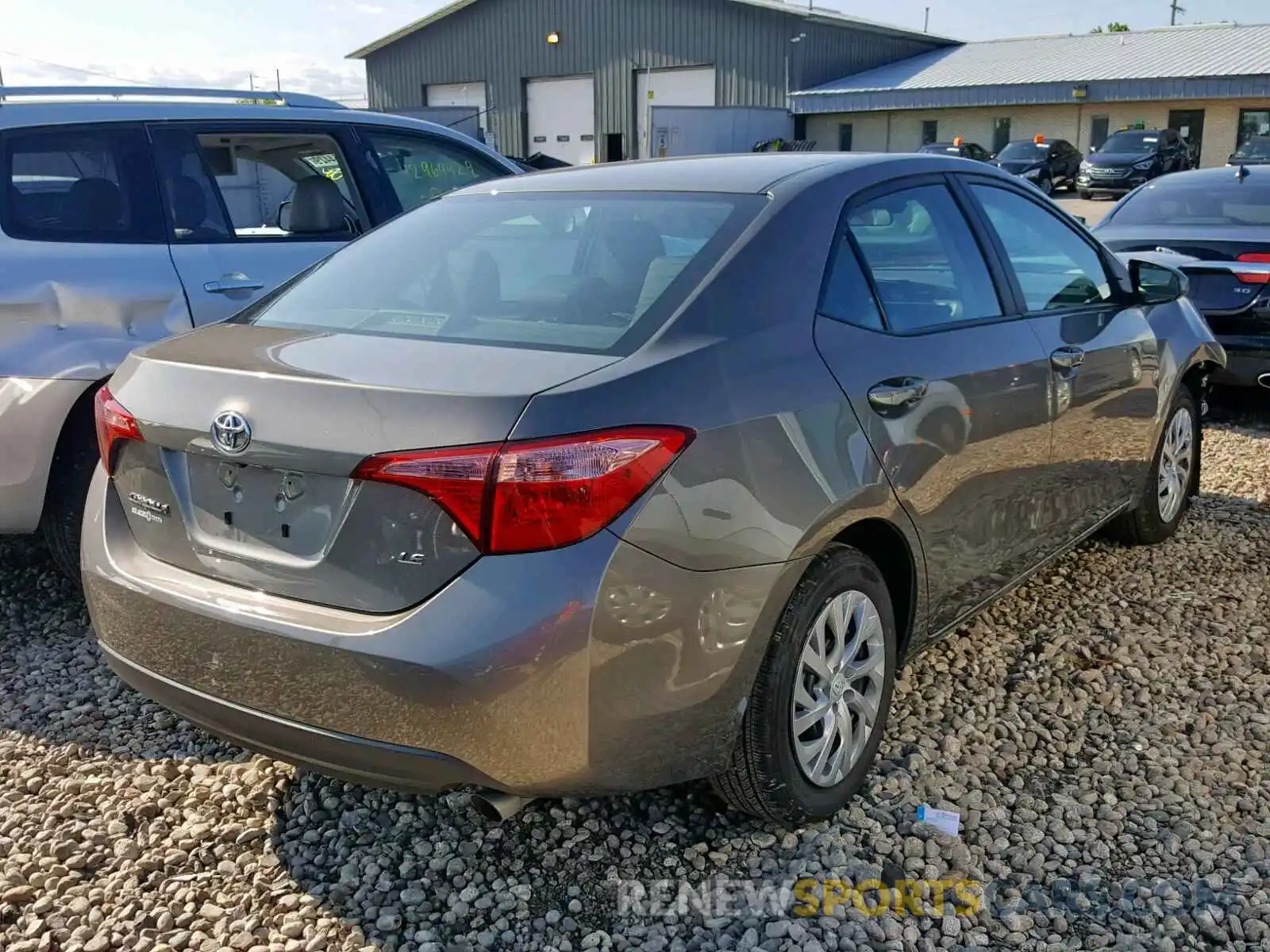 4 Photograph of a damaged car 2T1BURHE6KC185438 TOYOTA COROLLA 2019