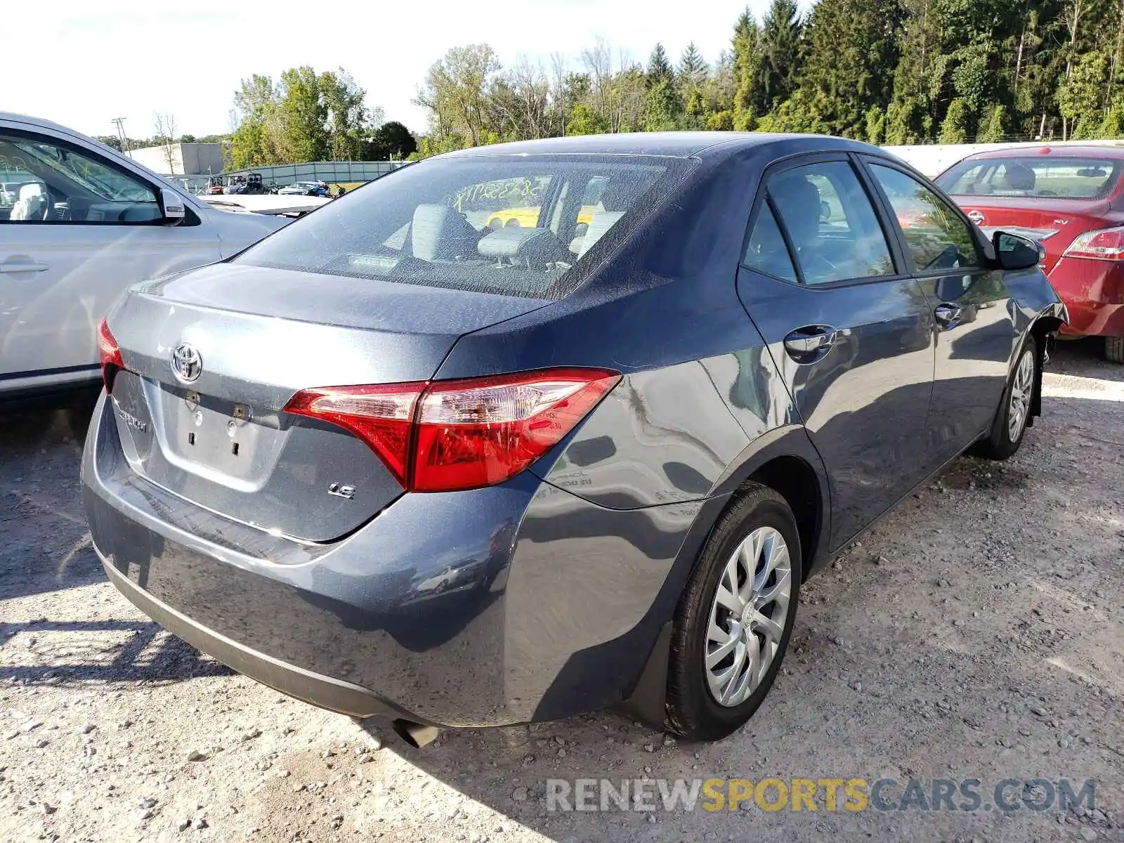 4 Photograph of a damaged car 2T1BURHE6KC186296 TOYOTA COROLLA 2019