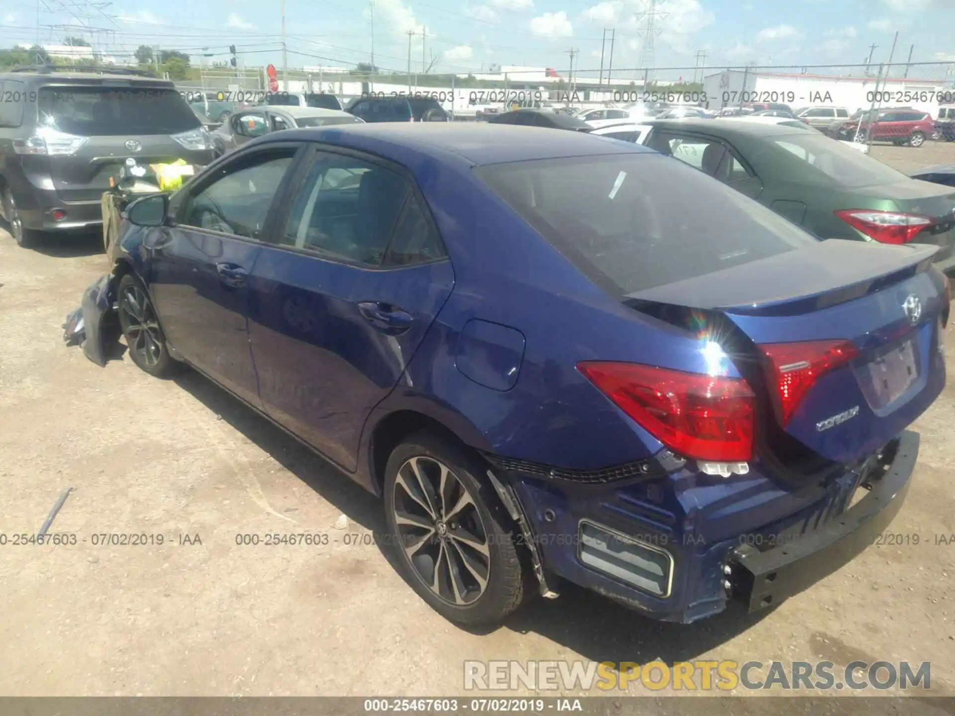 3 Photograph of a damaged car 2T1BURHE6KC186556 TOYOTA COROLLA 2019