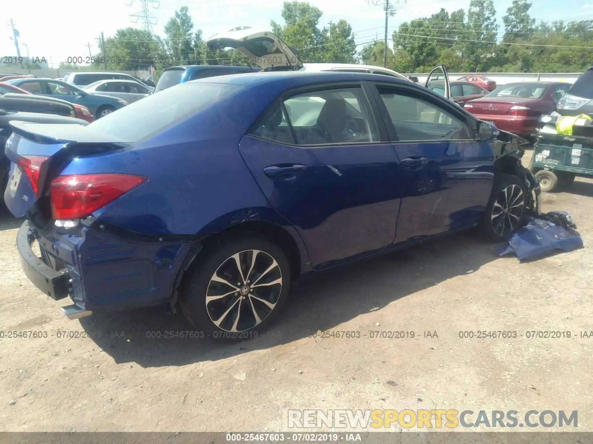 4 Photograph of a damaged car 2T1BURHE6KC186556 TOYOTA COROLLA 2019