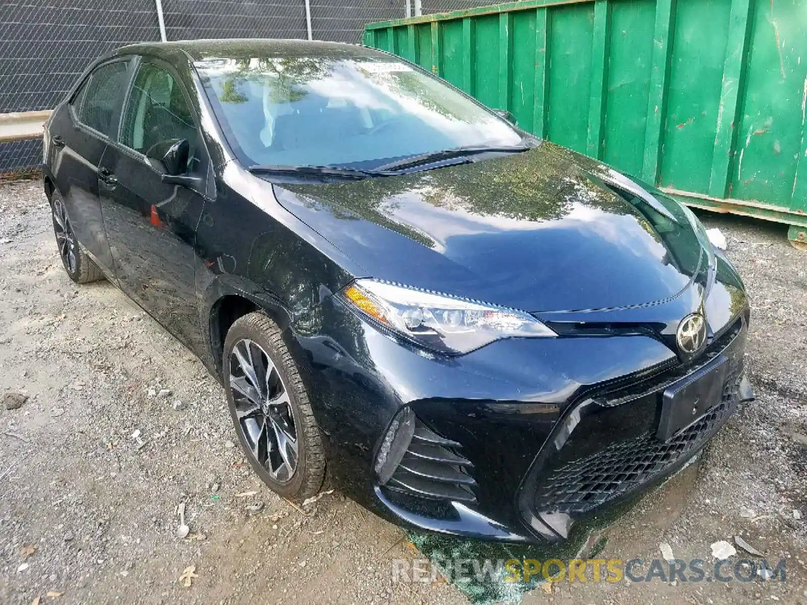 1 Photograph of a damaged car 2T1BURHE6KC187030 TOYOTA COROLLA 2019