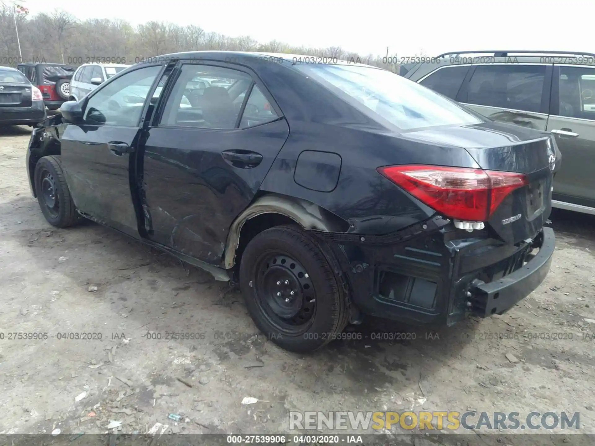 3 Photograph of a damaged car 2T1BURHE6KC187092 TOYOTA COROLLA 2019