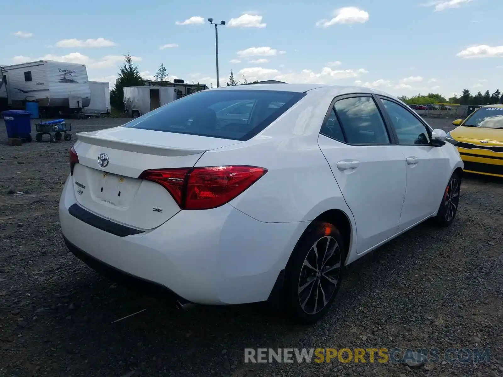 4 Photograph of a damaged car 2T1BURHE6KC187836 TOYOTA COROLLA 2019