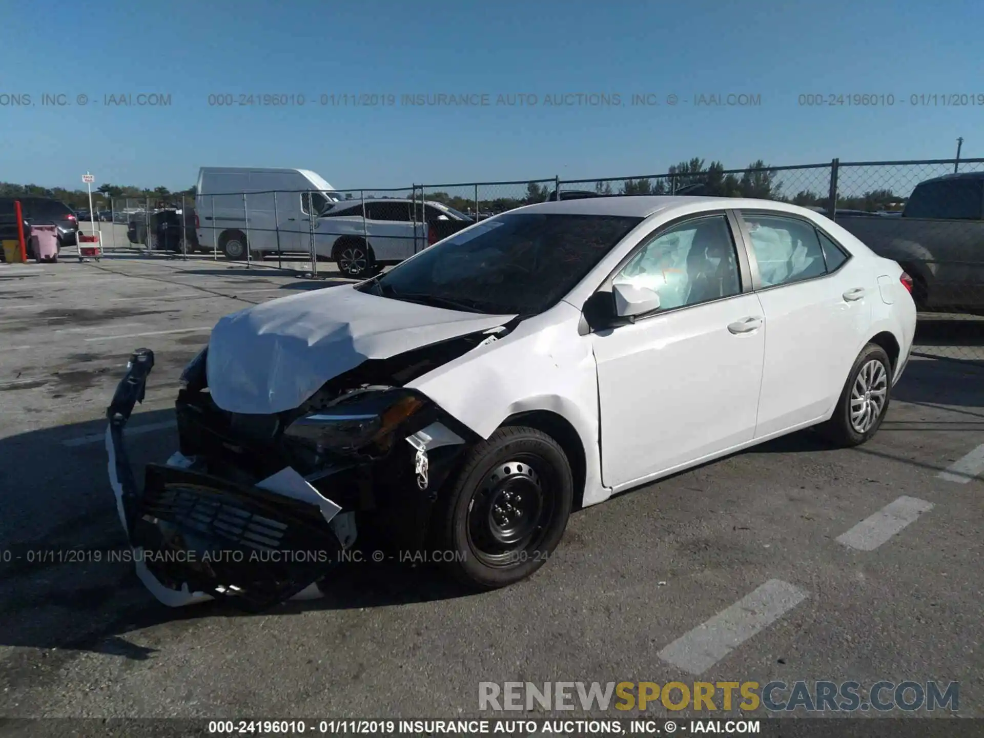 2 Photograph of a damaged car 2T1BURHE6KC187903 TOYOTA COROLLA 2019