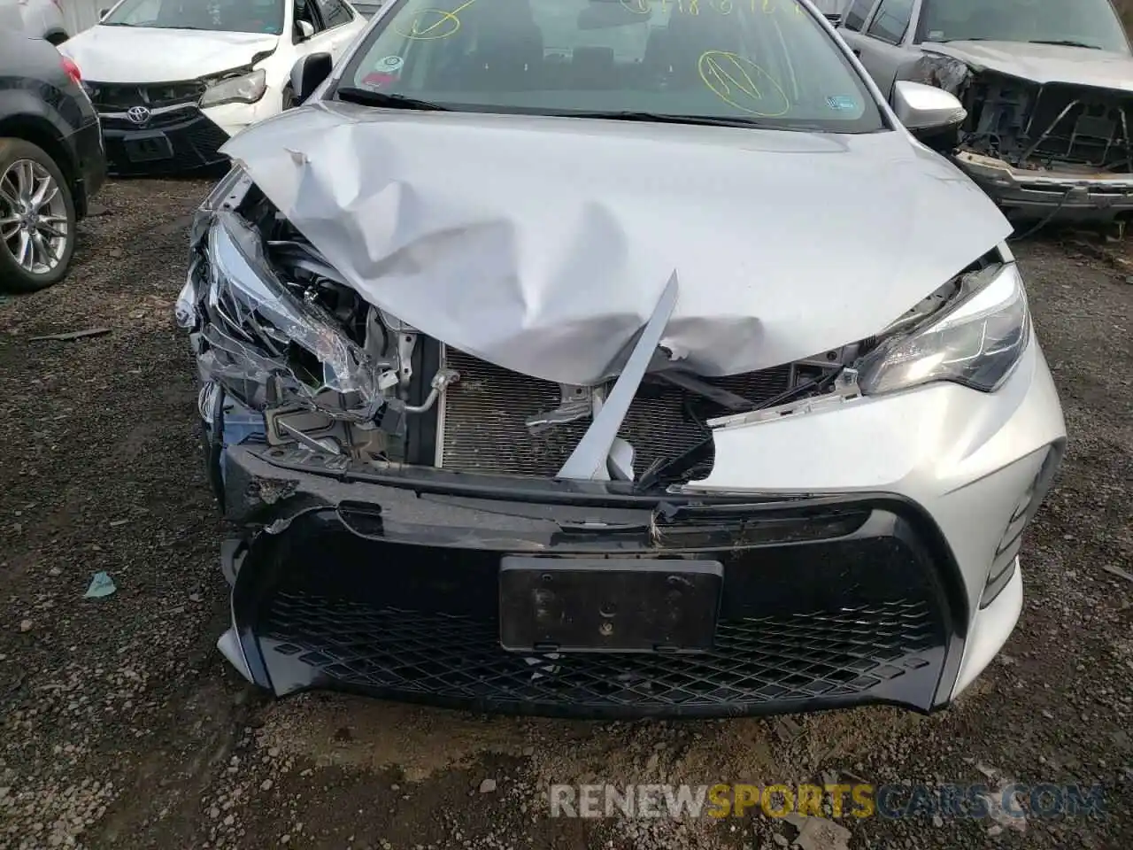 9 Photograph of a damaged car 2T1BURHE6KC188579 TOYOTA COROLLA 2019