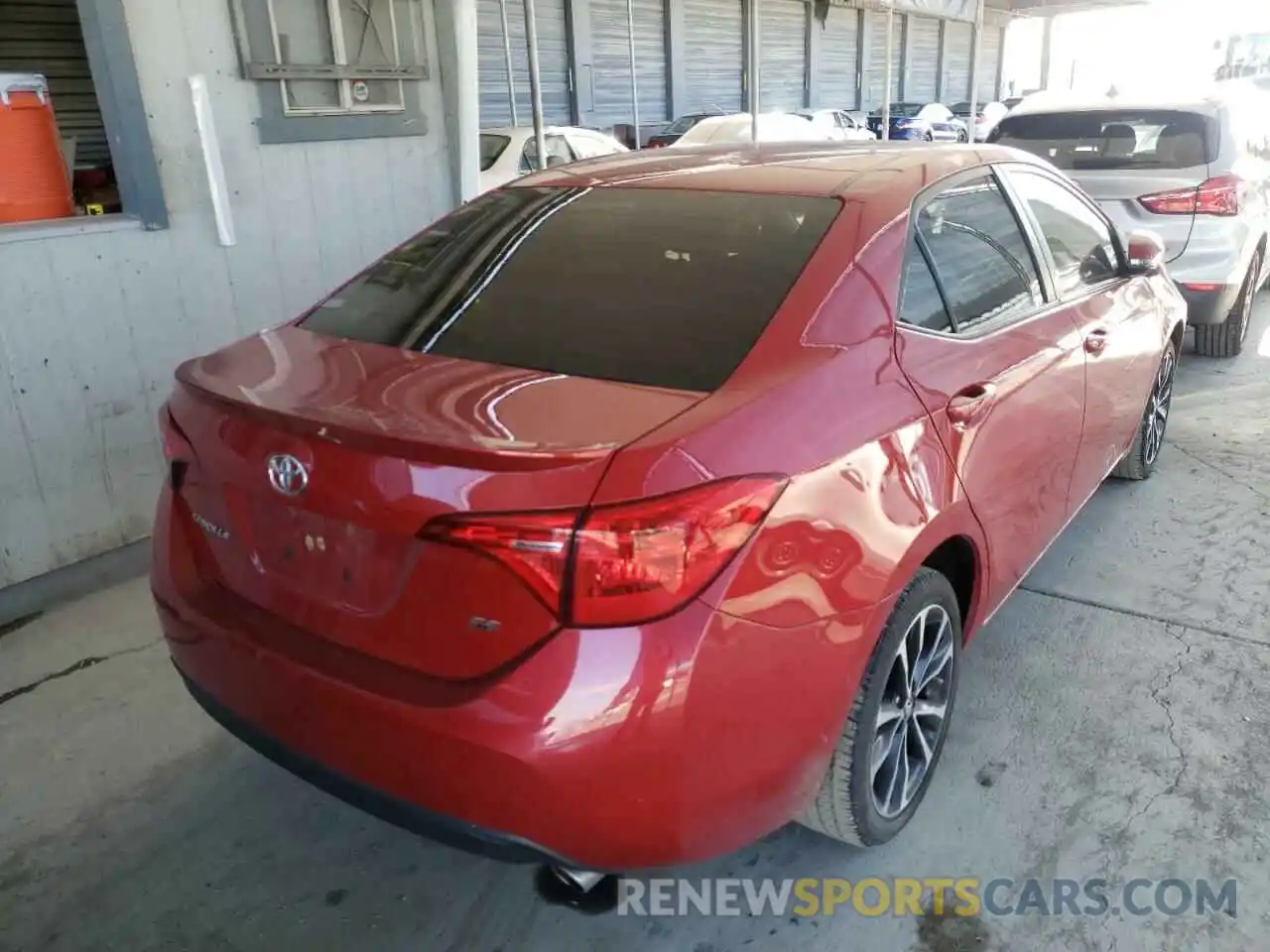 4 Photograph of a damaged car 2T1BURHE6KC188582 TOYOTA COROLLA 2019