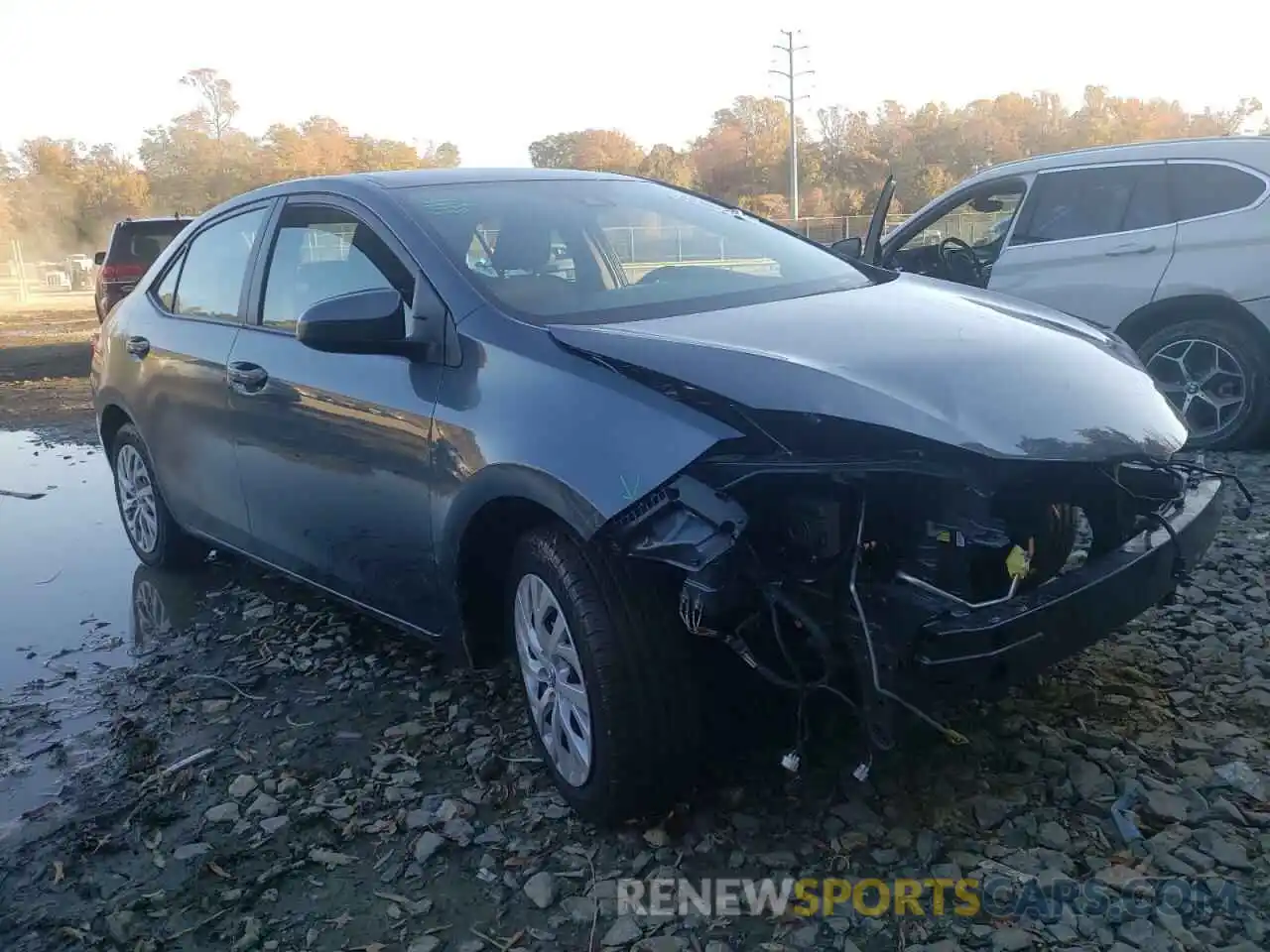 1 Photograph of a damaged car 2T1BURHE6KC188601 TOYOTA COROLLA 2019