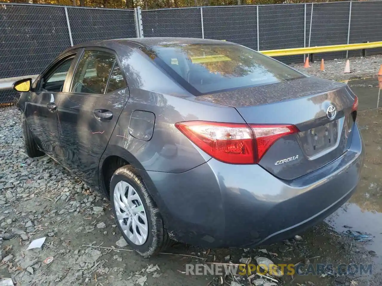 3 Photograph of a damaged car 2T1BURHE6KC188601 TOYOTA COROLLA 2019