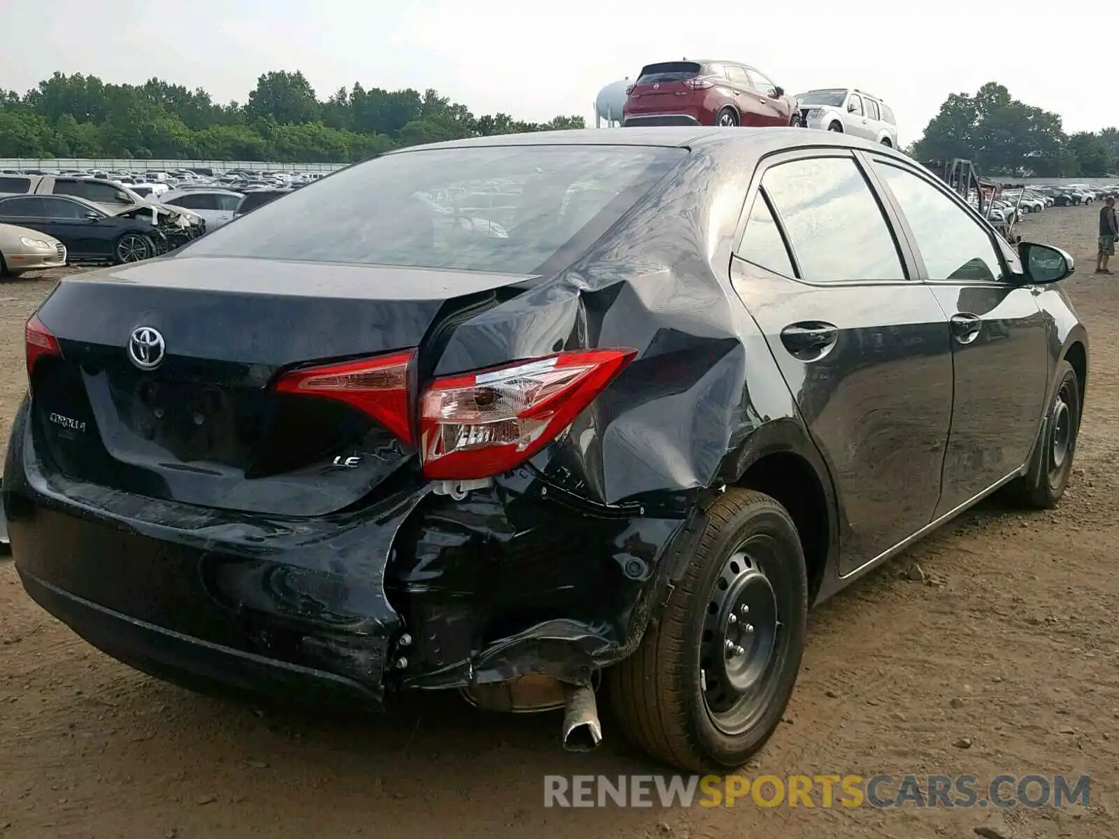 4 Photograph of a damaged car 2T1BURHE6KC189201 TOYOTA COROLLA 2019