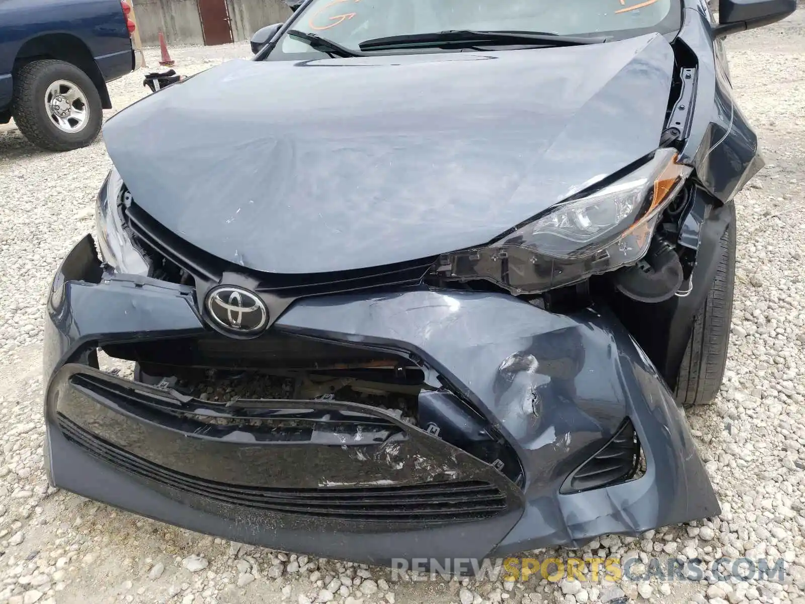 9 Photograph of a damaged car 2T1BURHE6KC189313 TOYOTA COROLLA 2019