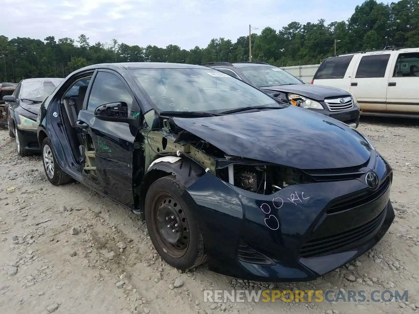 1 Photograph of a damaged car 2T1BURHE6KC189604 TOYOTA COROLLA 2019