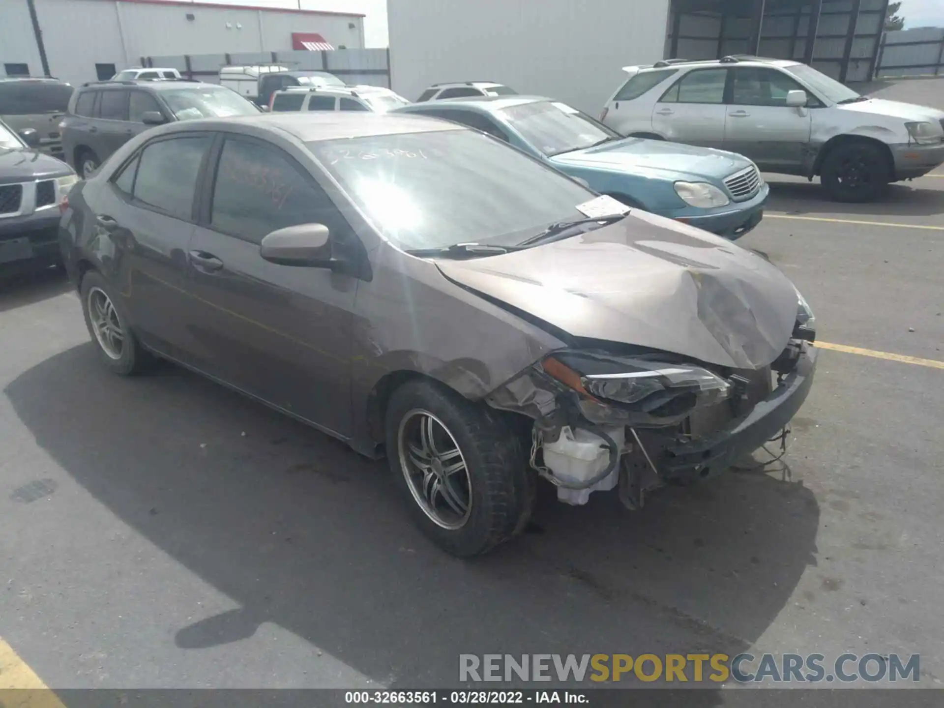 1 Photograph of a damaged car 2T1BURHE6KC189747 TOYOTA COROLLA 2019