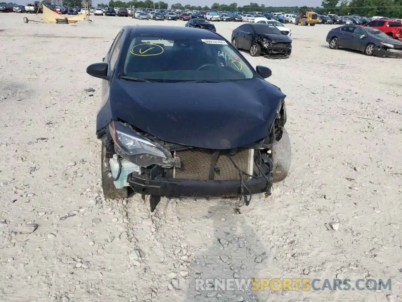 9 Photograph of a damaged car 2T1BURHE6KC189845 TOYOTA COROLLA 2019