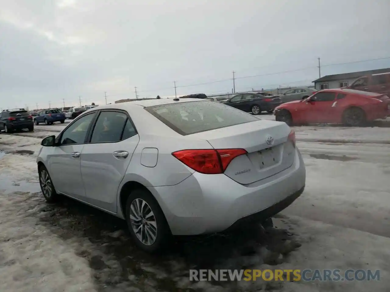 3 Photograph of a damaged car 2T1BURHE6KC190882 TOYOTA COROLLA 2019