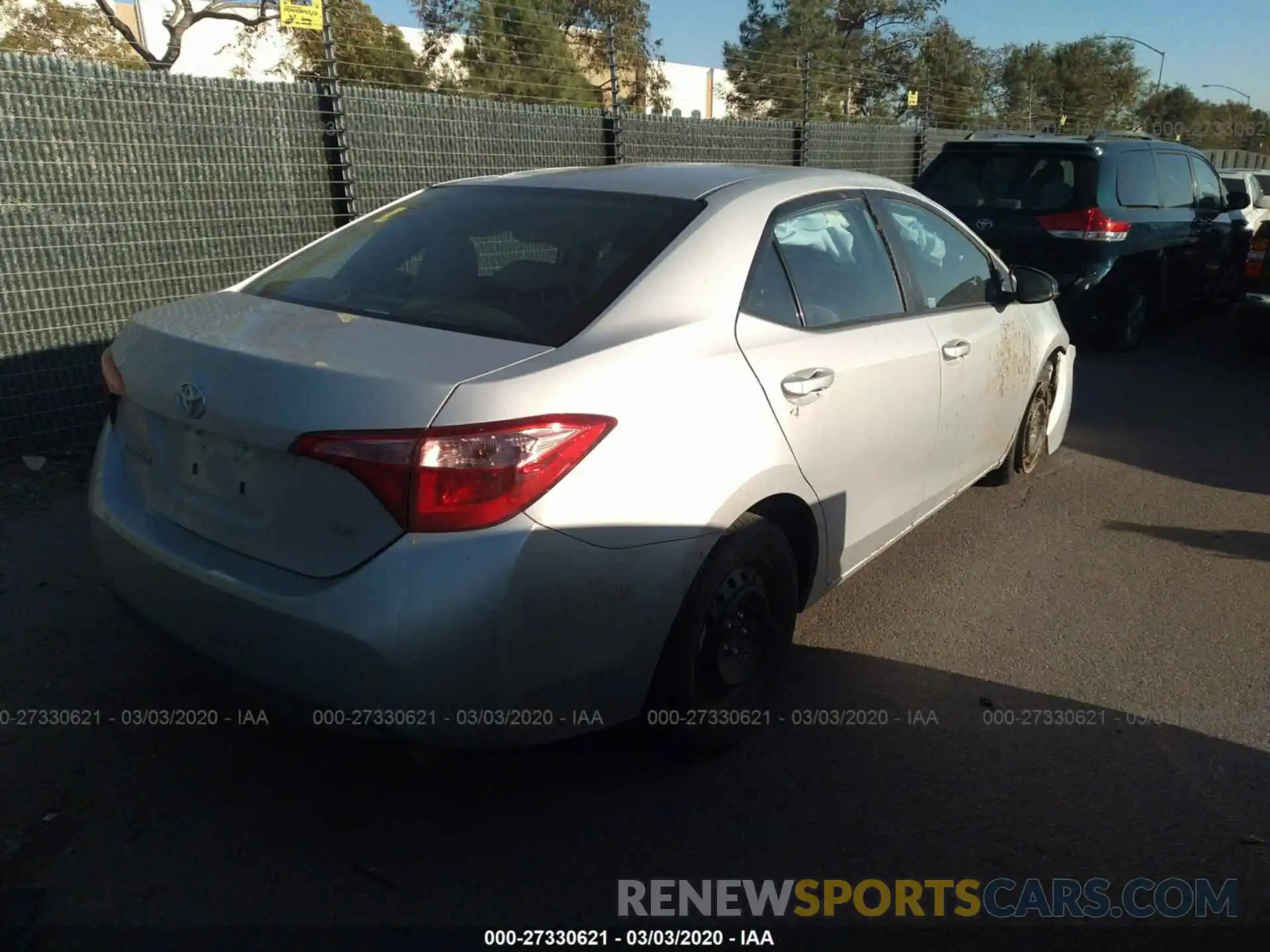 4 Photograph of a damaged car 2T1BURHE6KC191255 TOYOTA COROLLA 2019