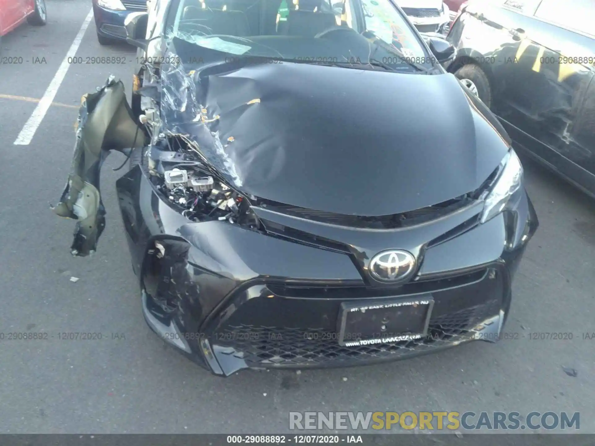 6 Photograph of a damaged car 2T1BURHE6KC191627 TOYOTA COROLLA 2019