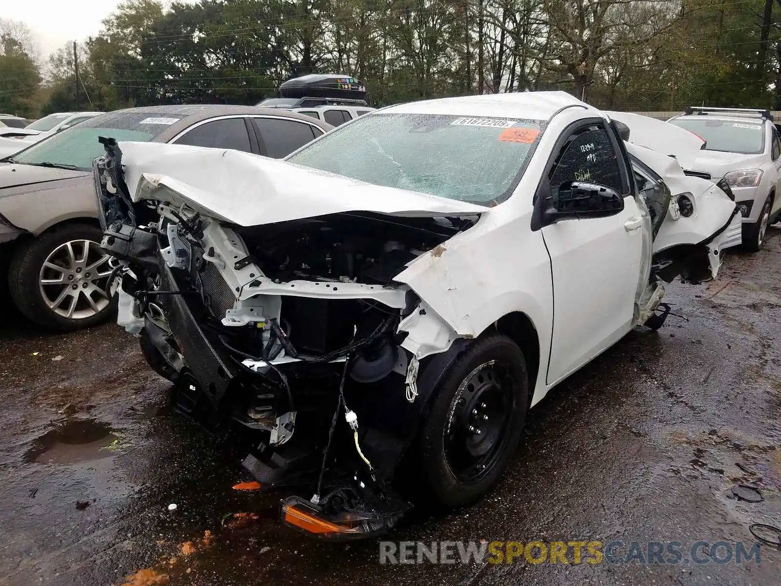 2 Photograph of a damaged car 2T1BURHE6KC191644 TOYOTA COROLLA 2019