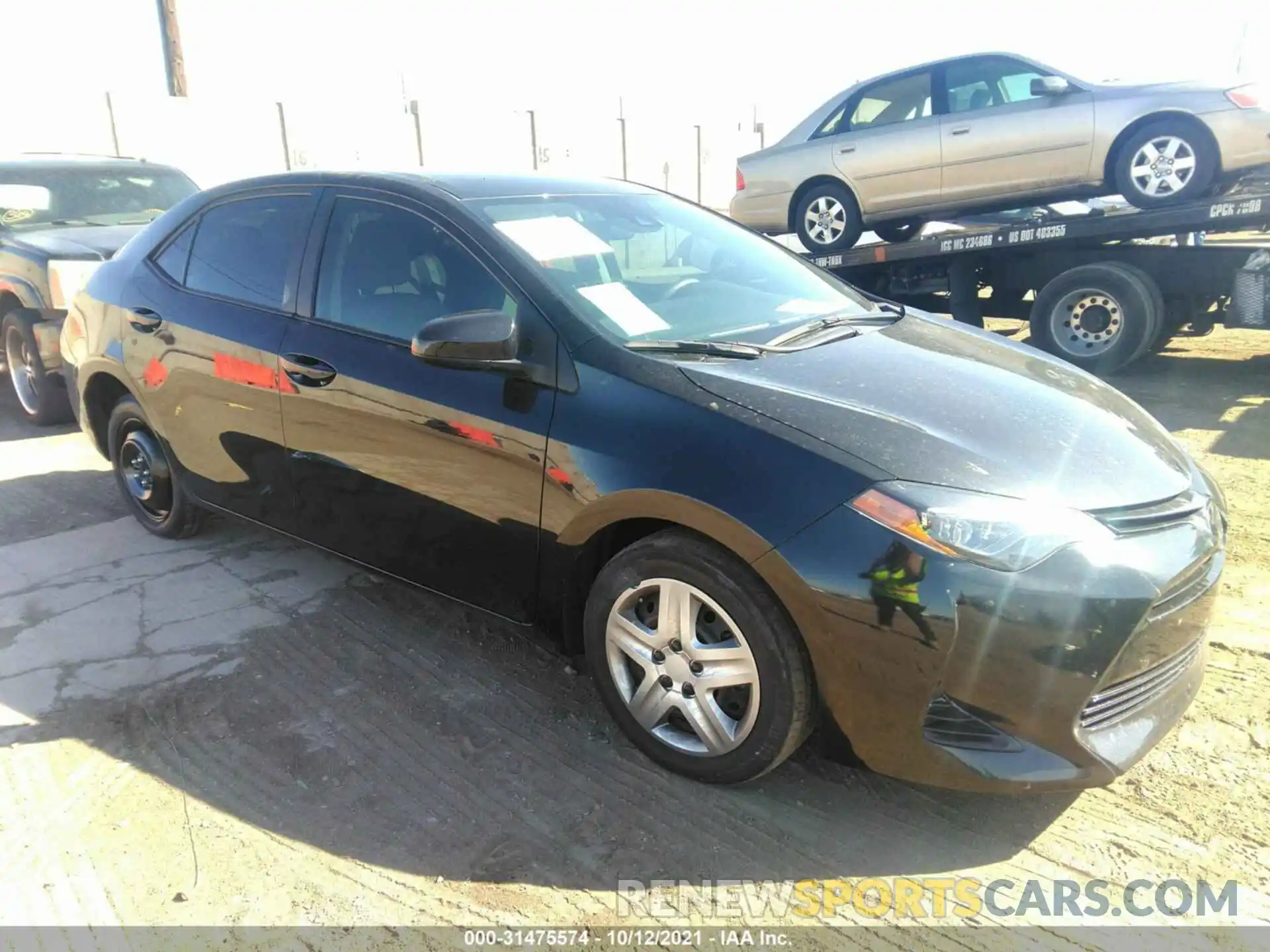 1 Photograph of a damaged car 2T1BURHE6KC191952 TOYOTA COROLLA 2019