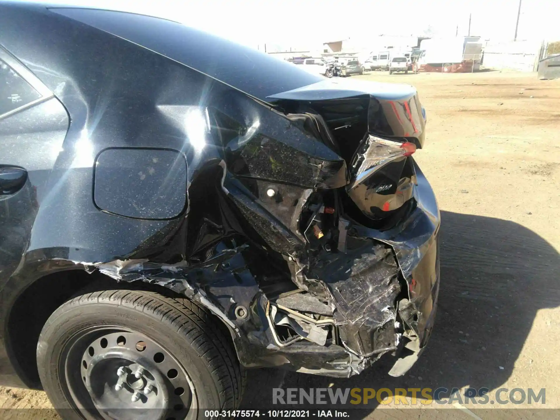 6 Photograph of a damaged car 2T1BURHE6KC191952 TOYOTA COROLLA 2019