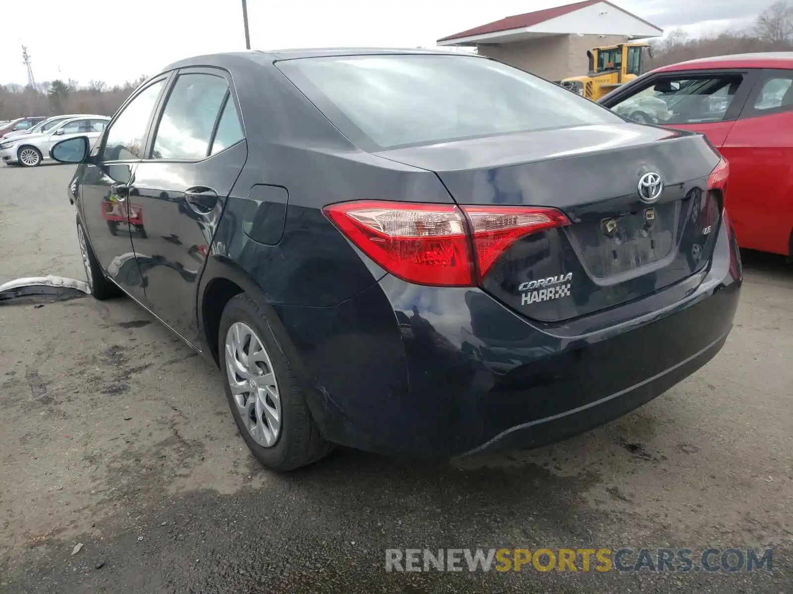 3 Photograph of a damaged car 2T1BURHE6KC192373 TOYOTA COROLLA 2019