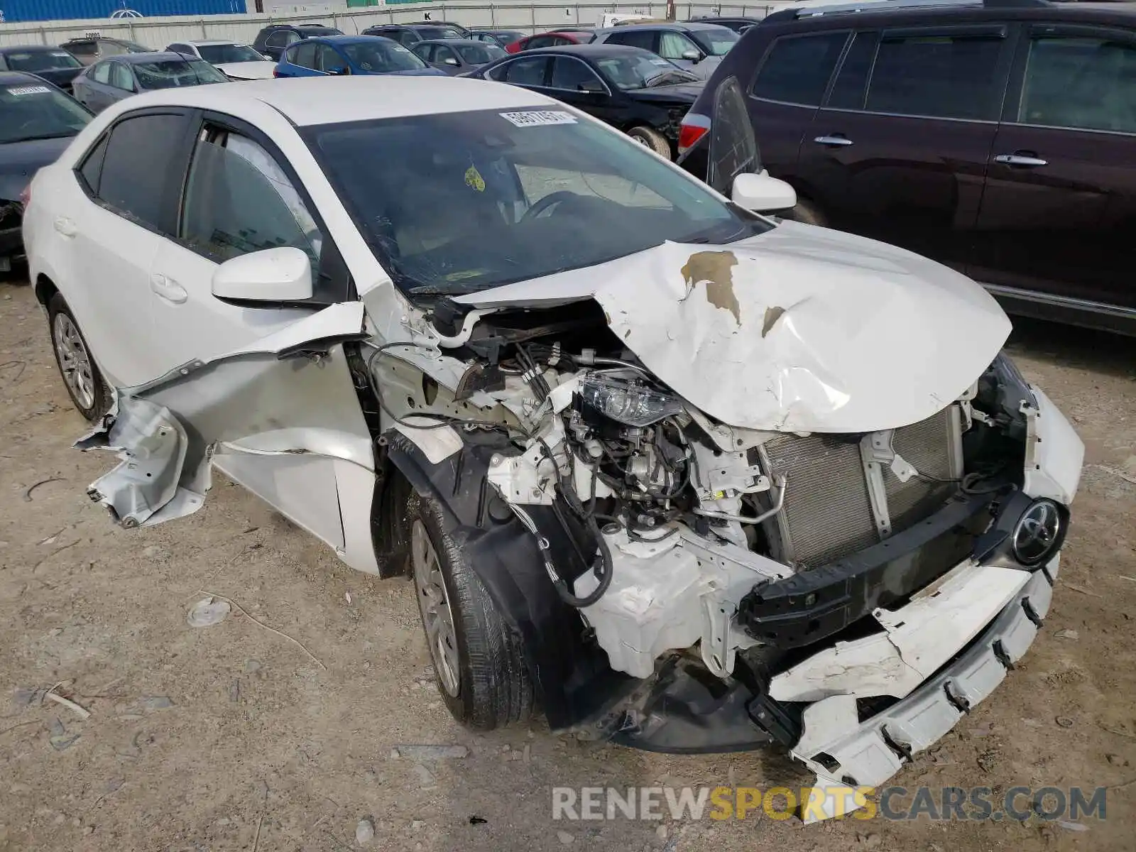 1 Photograph of a damaged car 2T1BURHE6KC192549 TOYOTA COROLLA 2019