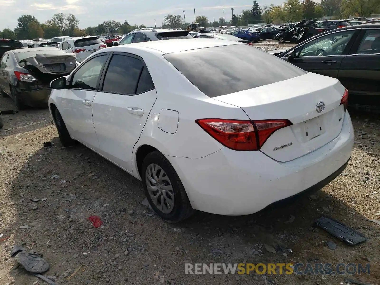 3 Photograph of a damaged car 2T1BURHE6KC192549 TOYOTA COROLLA 2019