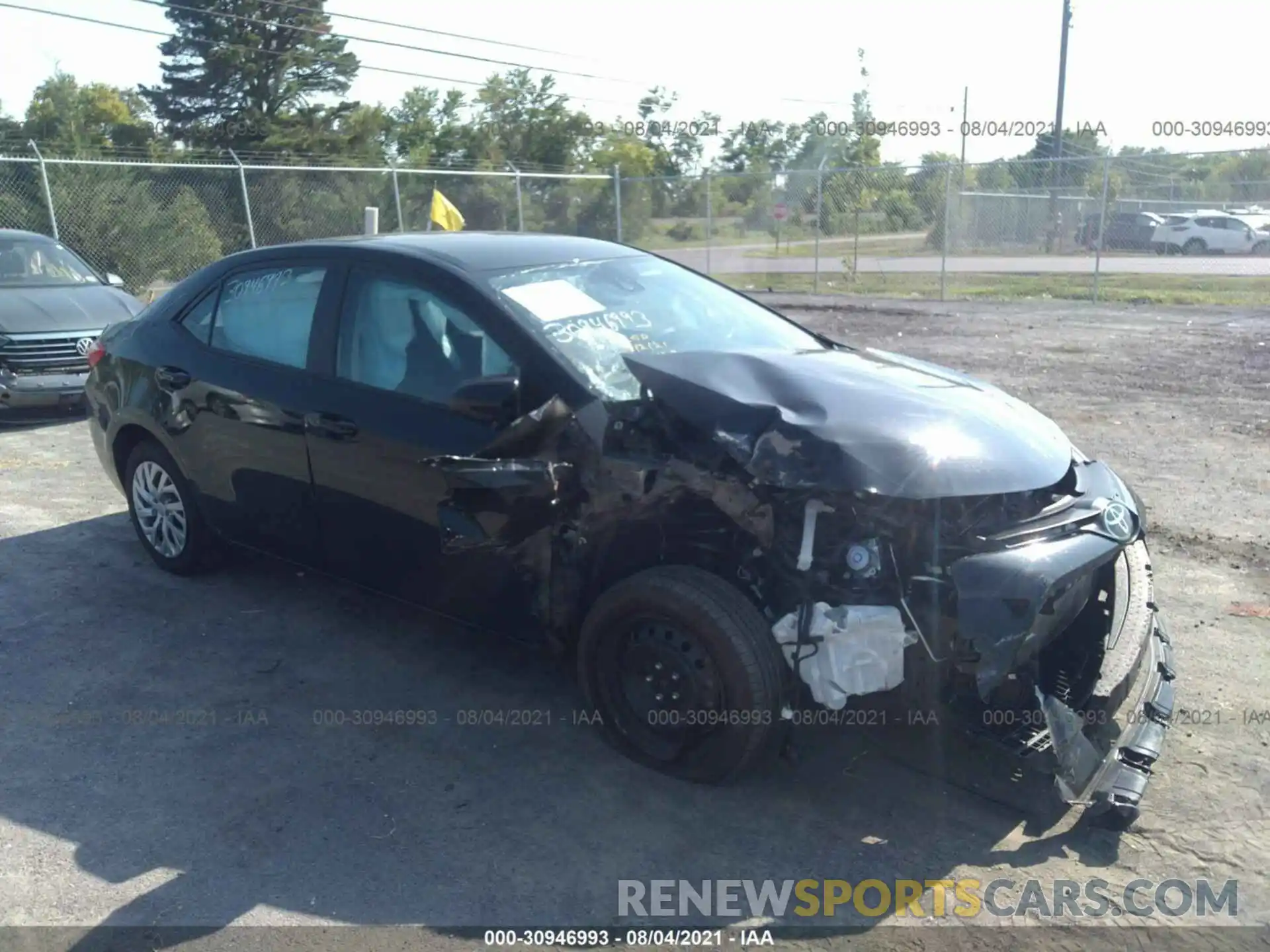 1 Photograph of a damaged car 2T1BURHE6KC192969 TOYOTA COROLLA 2019