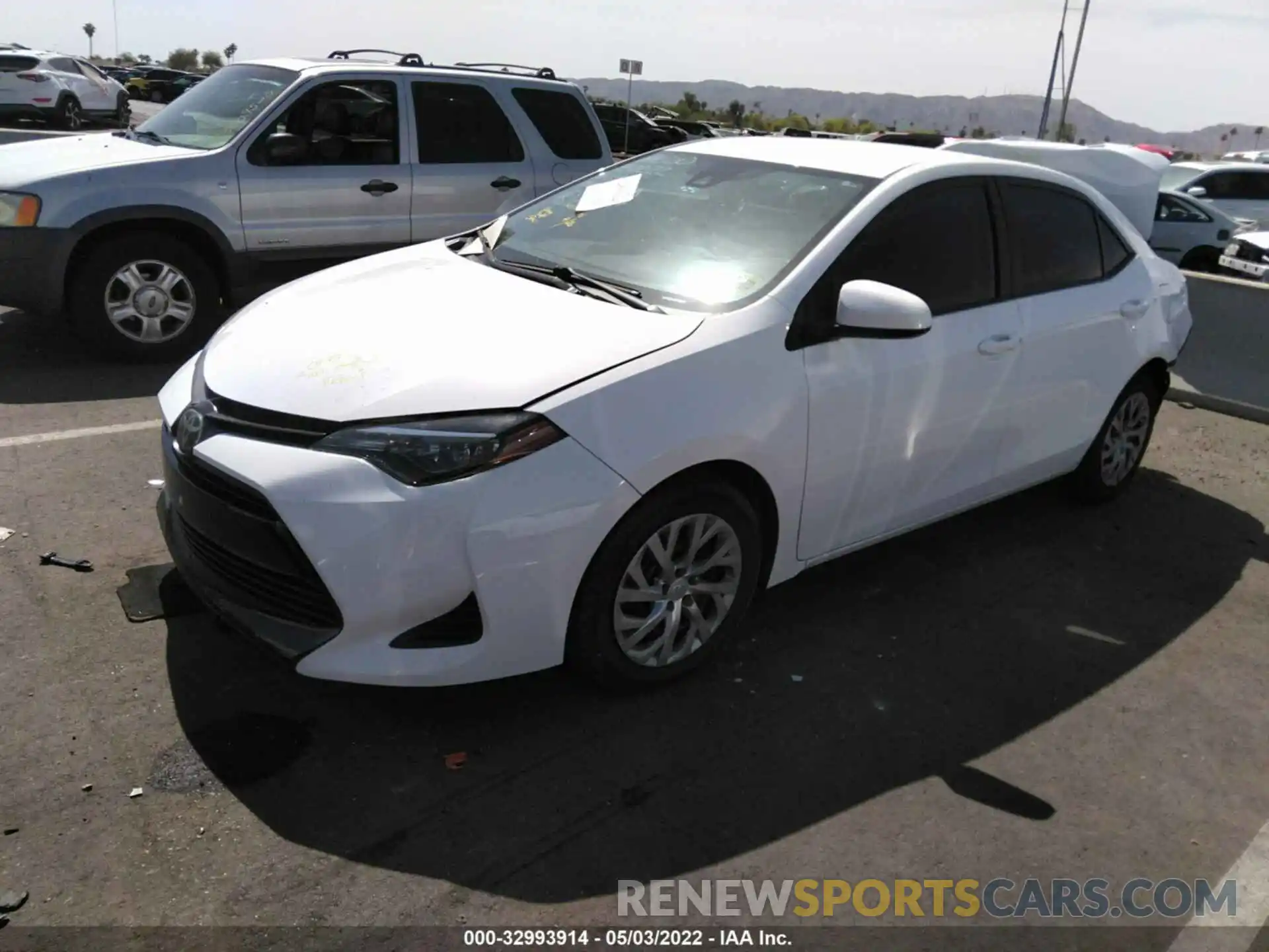 2 Photograph of a damaged car 2T1BURHE6KC193426 TOYOTA COROLLA 2019