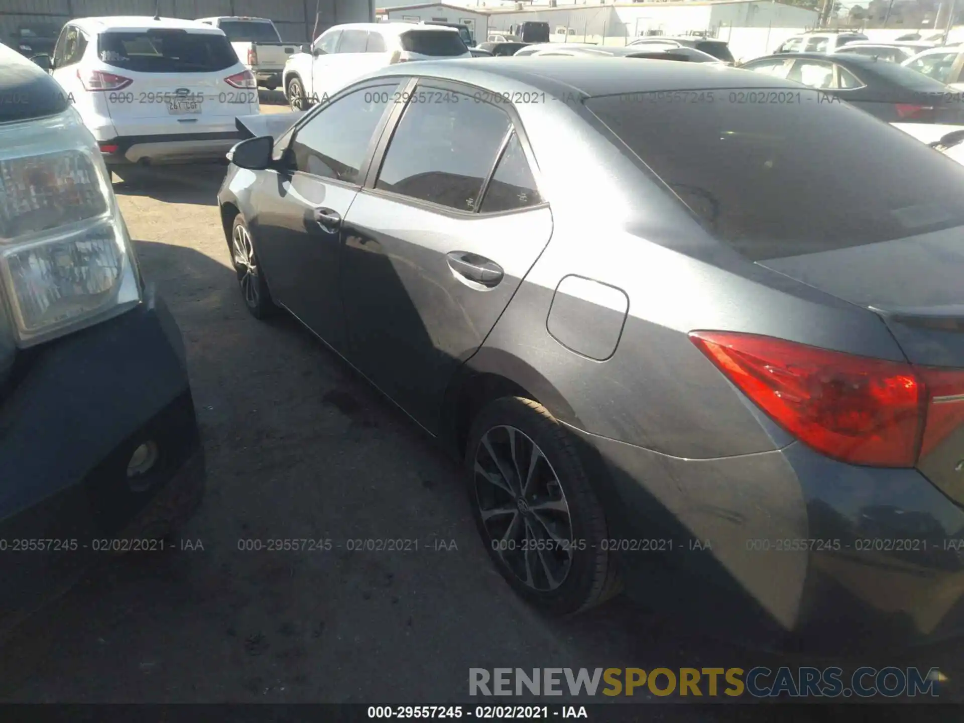 3 Photograph of a damaged car 2T1BURHE6KC194284 TOYOTA COROLLA 2019