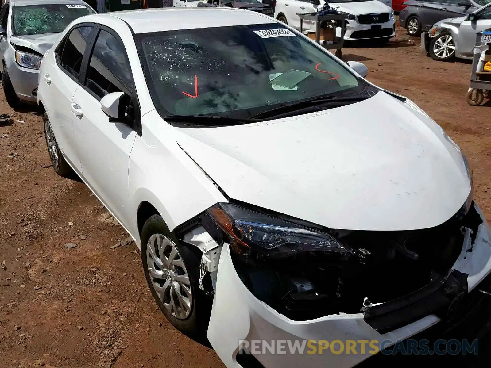 1 Photograph of a damaged car 2T1BURHE6KC194771 TOYOTA COROLLA 2019