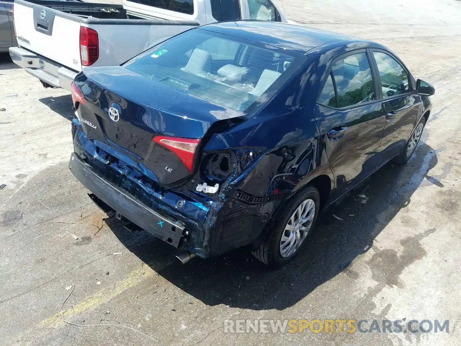 4 Photograph of a damaged car 2T1BURHE6KC194804 TOYOTA COROLLA 2019