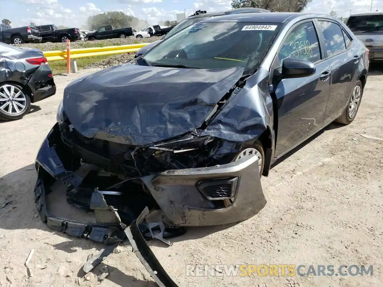 2 Photograph of a damaged car 2T1BURHE6KC195418 TOYOTA COROLLA 2019