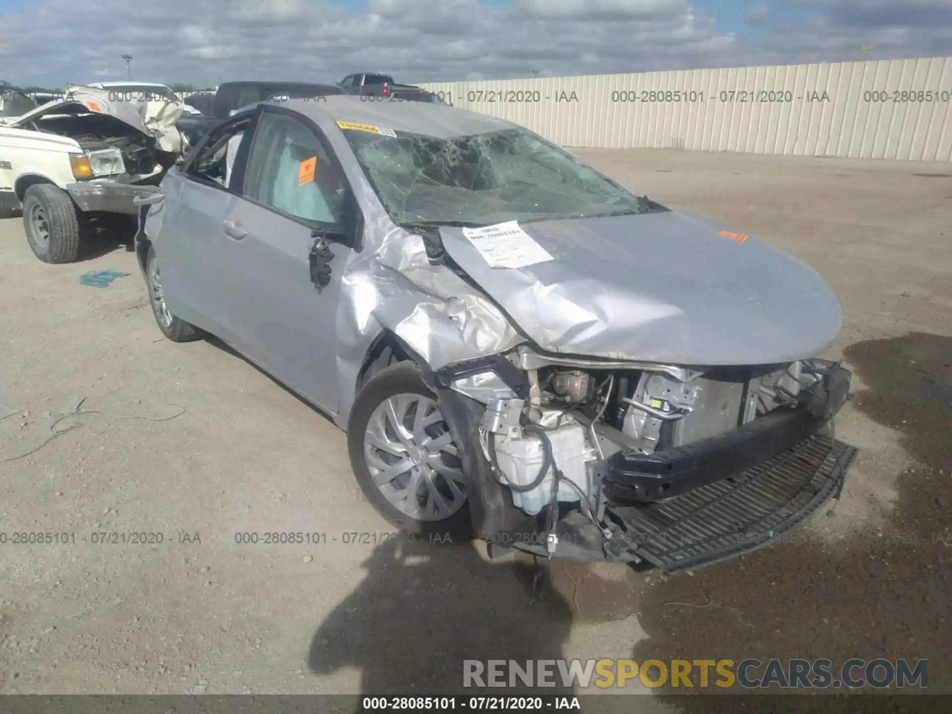 1 Photograph of a damaged car 2T1BURHE6KC195483 TOYOTA COROLLA 2019