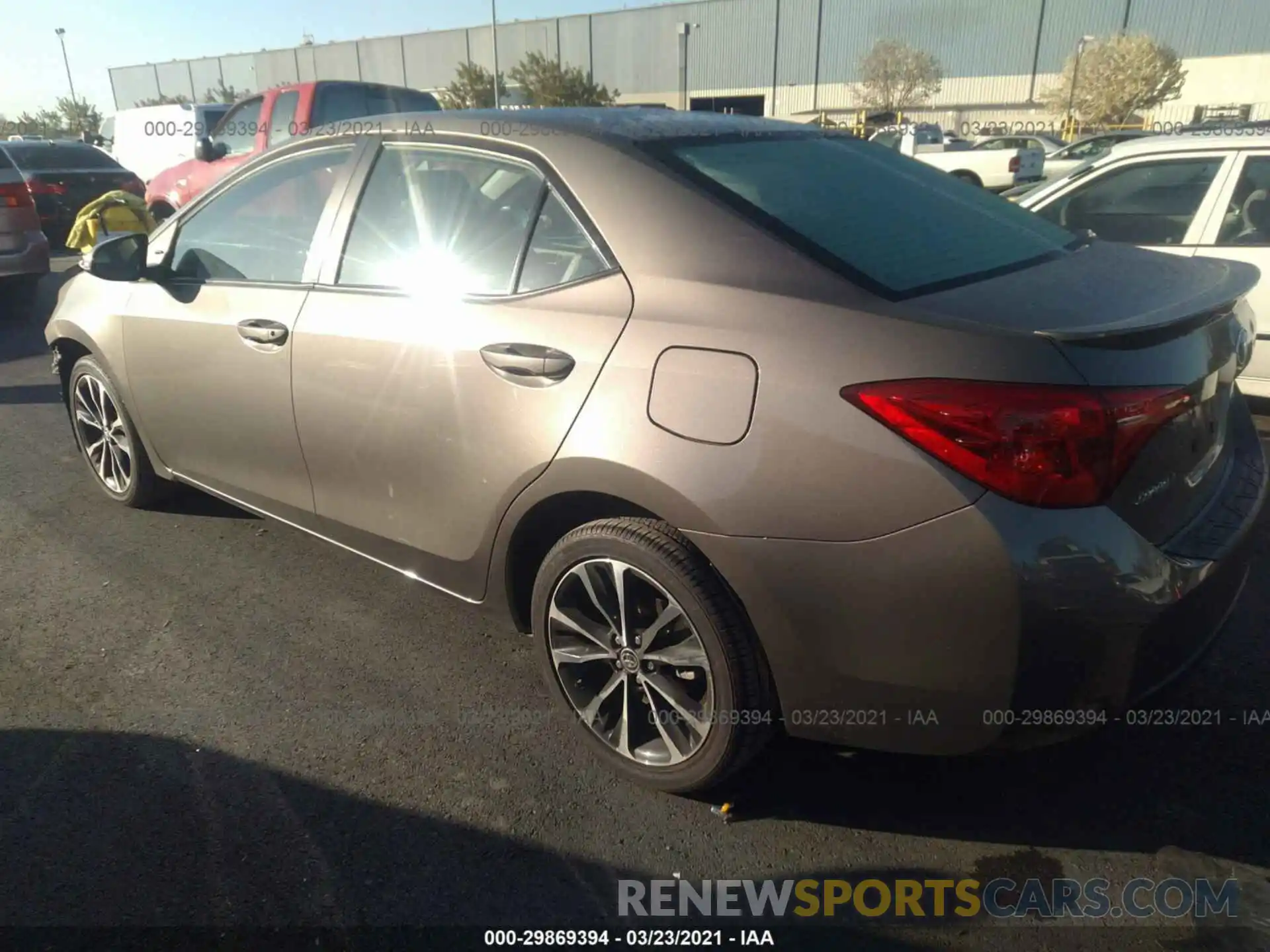 3 Photograph of a damaged car 2T1BURHE6KC196116 TOYOTA COROLLA 2019