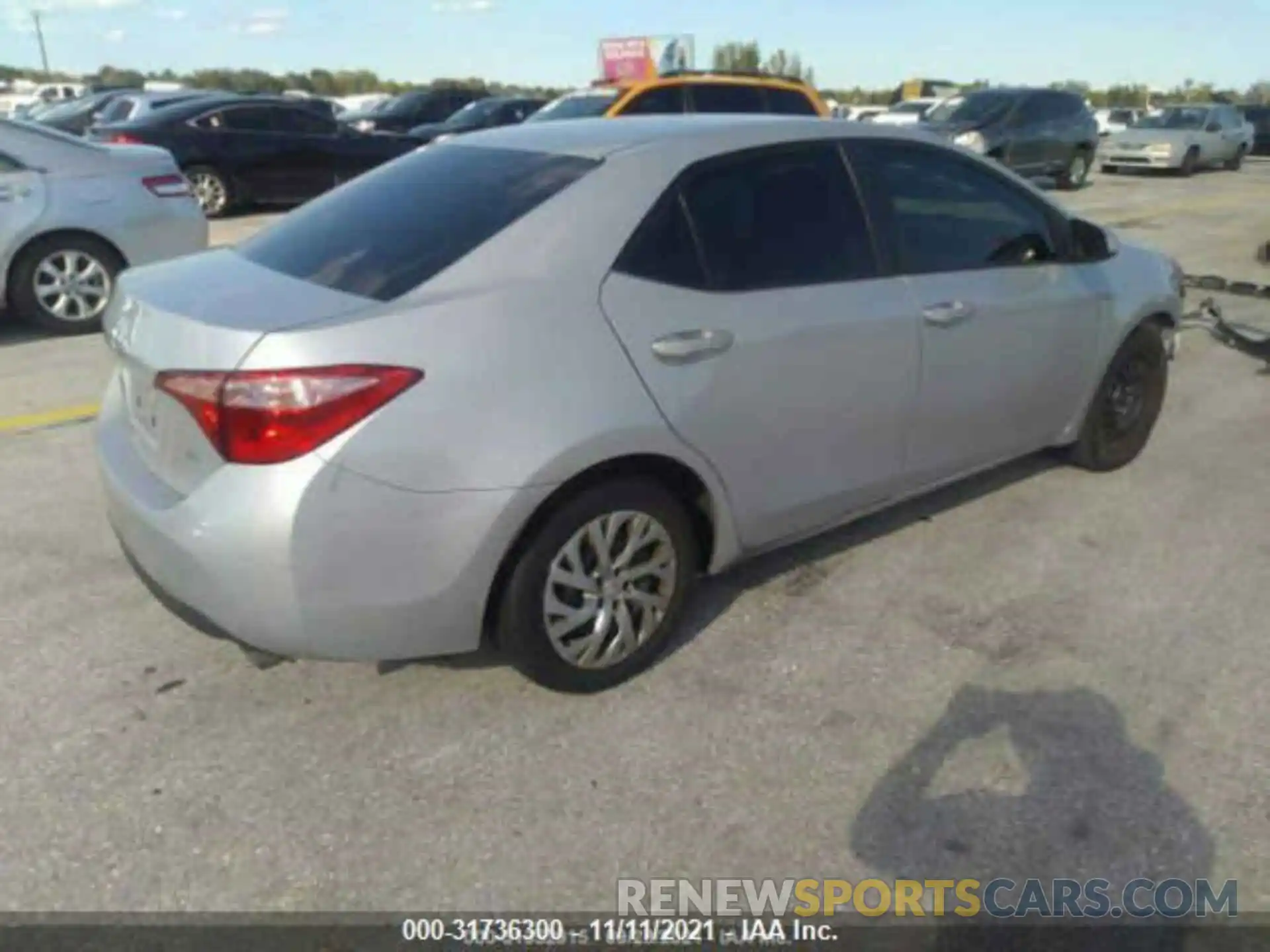 4 Photograph of a damaged car 2T1BURHE6KC196262 TOYOTA COROLLA 2019