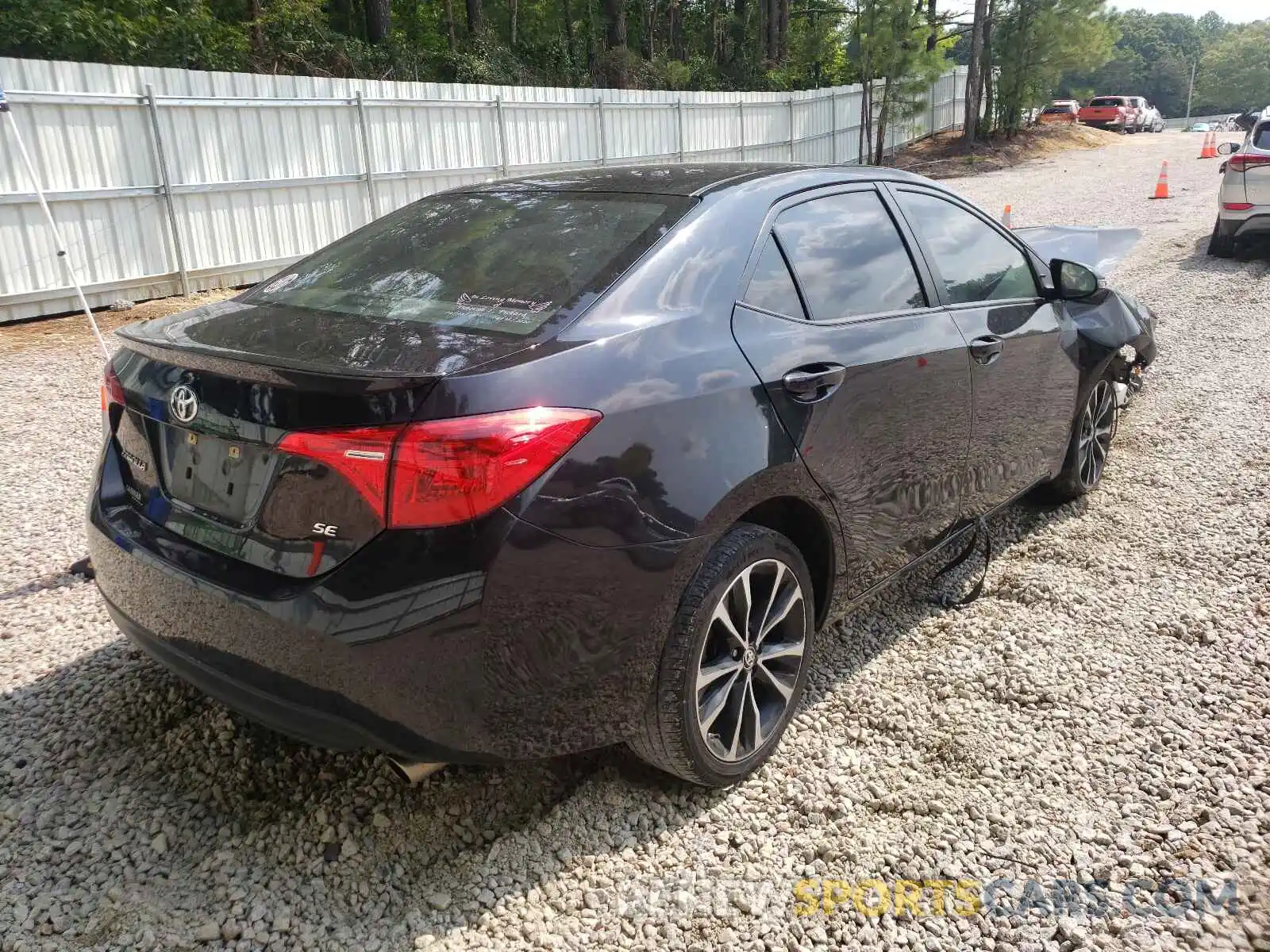 4 Photograph of a damaged car 2T1BURHE6KC196441 TOYOTA COROLLA 2019