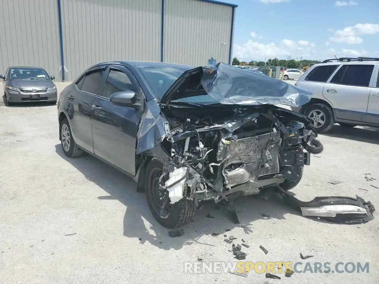 1 Photograph of a damaged car 2T1BURHE6KC196925 TOYOTA COROLLA 2019