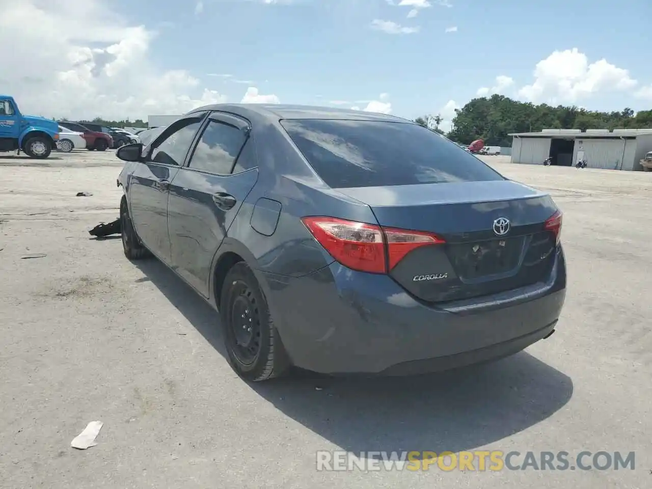 3 Photograph of a damaged car 2T1BURHE6KC196925 TOYOTA COROLLA 2019