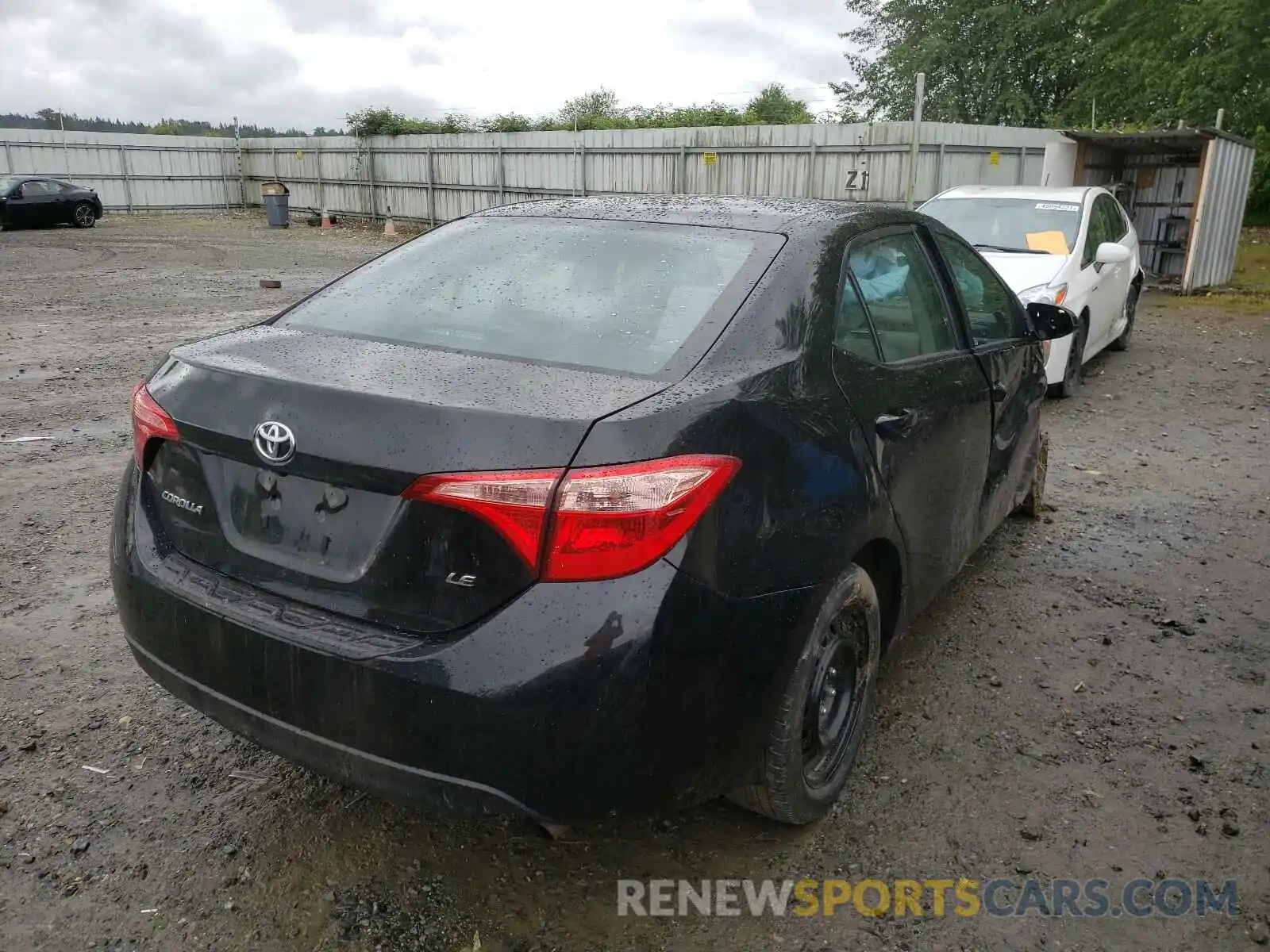 4 Photograph of a damaged car 2T1BURHE6KC197640 TOYOTA COROLLA 2019