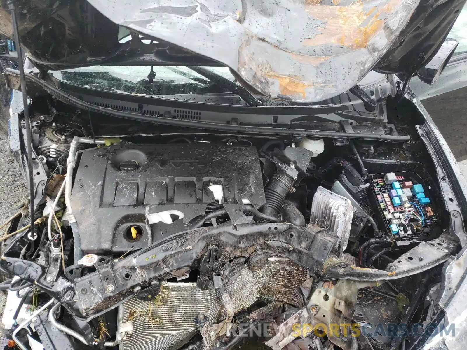 7 Photograph of a damaged car 2T1BURHE6KC197640 TOYOTA COROLLA 2019