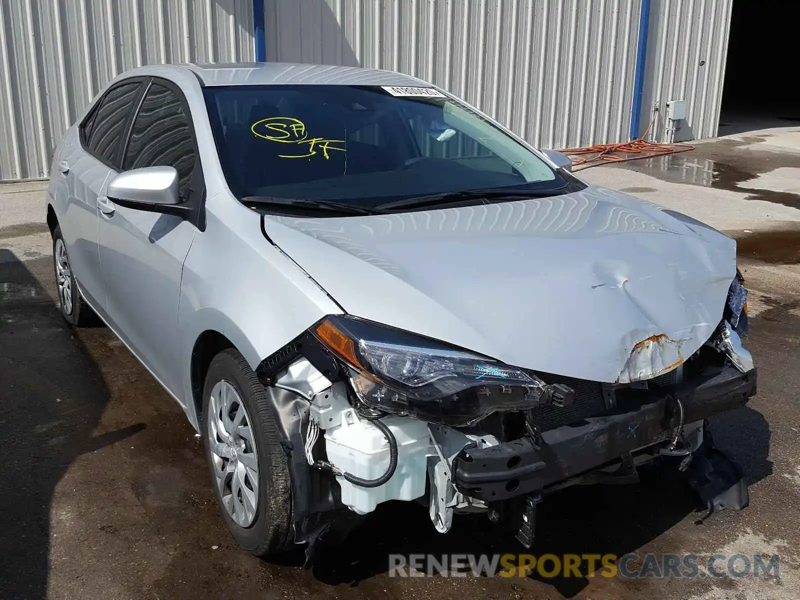 1 Photograph of a damaged car 2T1BURHE6KC197718 TOYOTA COROLLA 2019