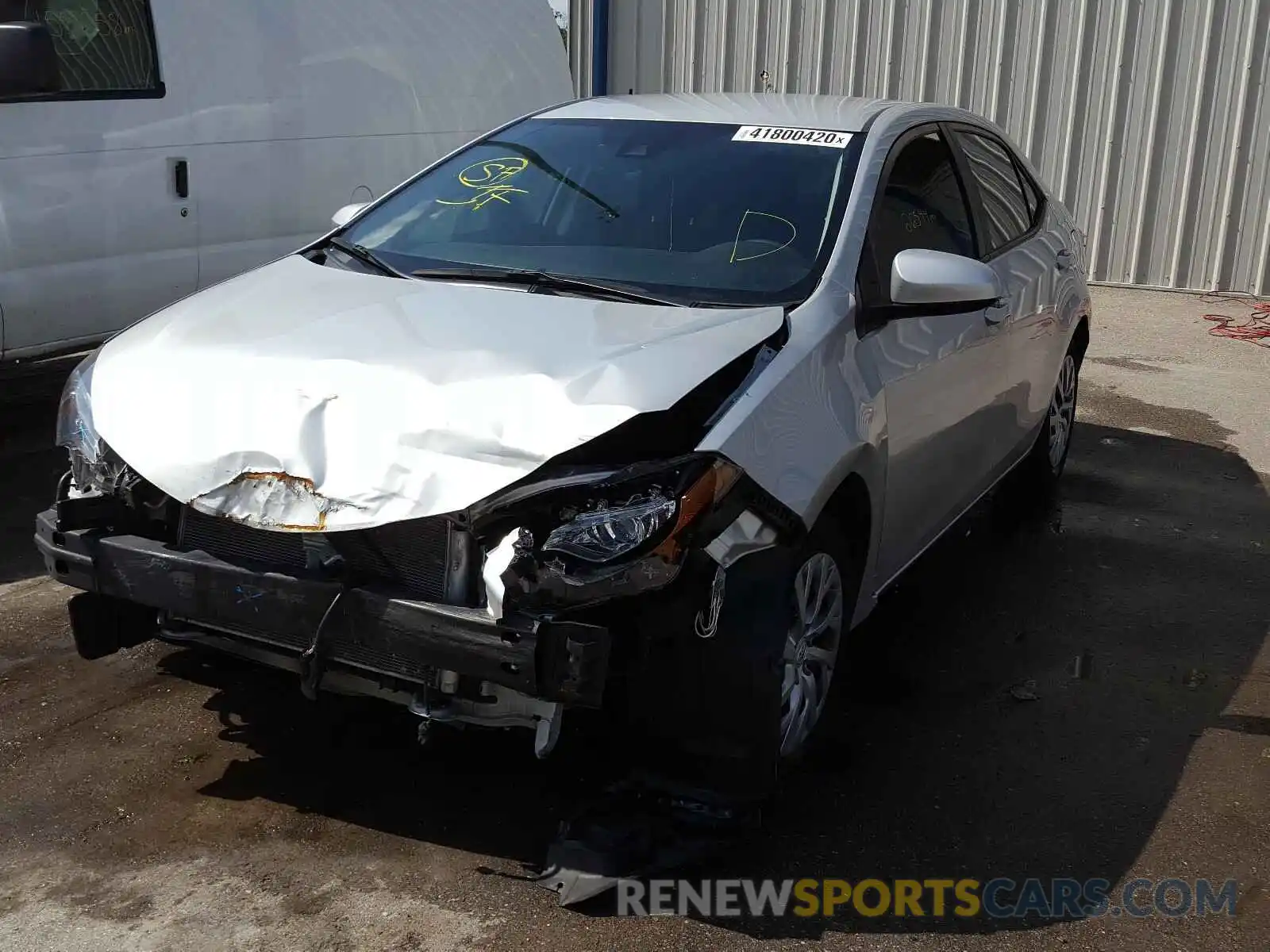 2 Photograph of a damaged car 2T1BURHE6KC197718 TOYOTA COROLLA 2019