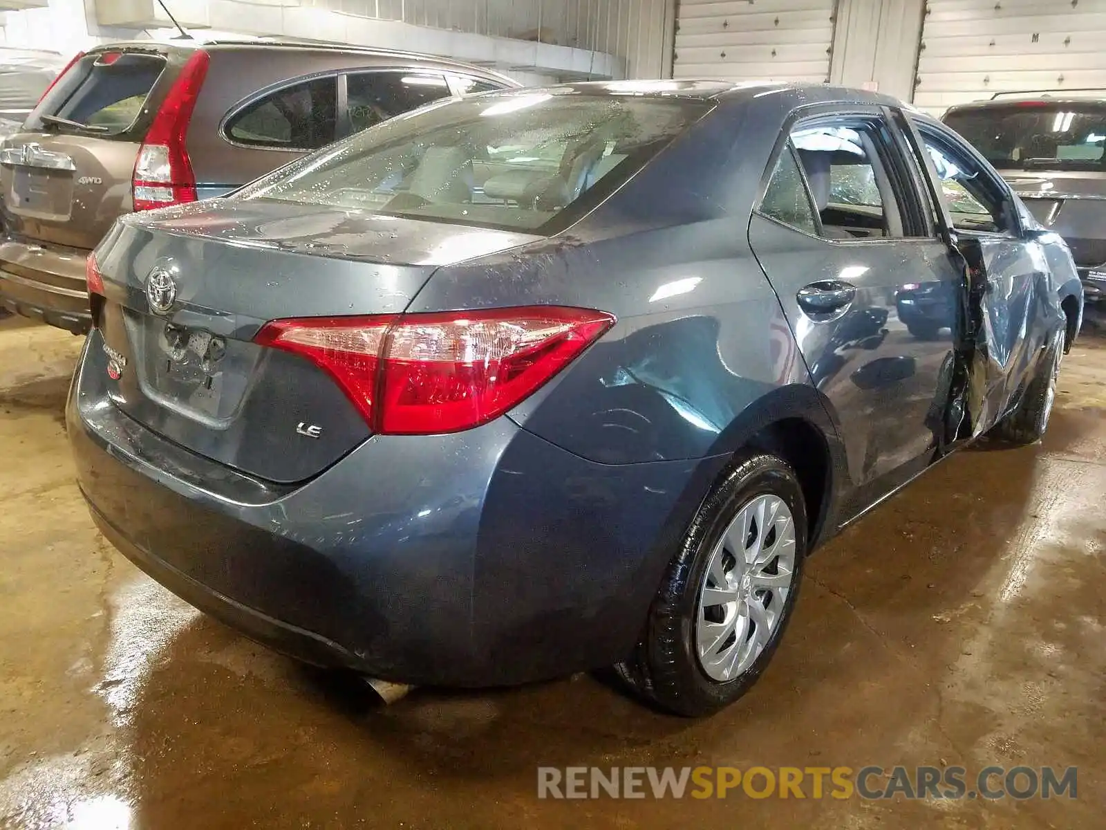 4 Photograph of a damaged car 2T1BURHE6KC197864 TOYOTA COROLLA 2019