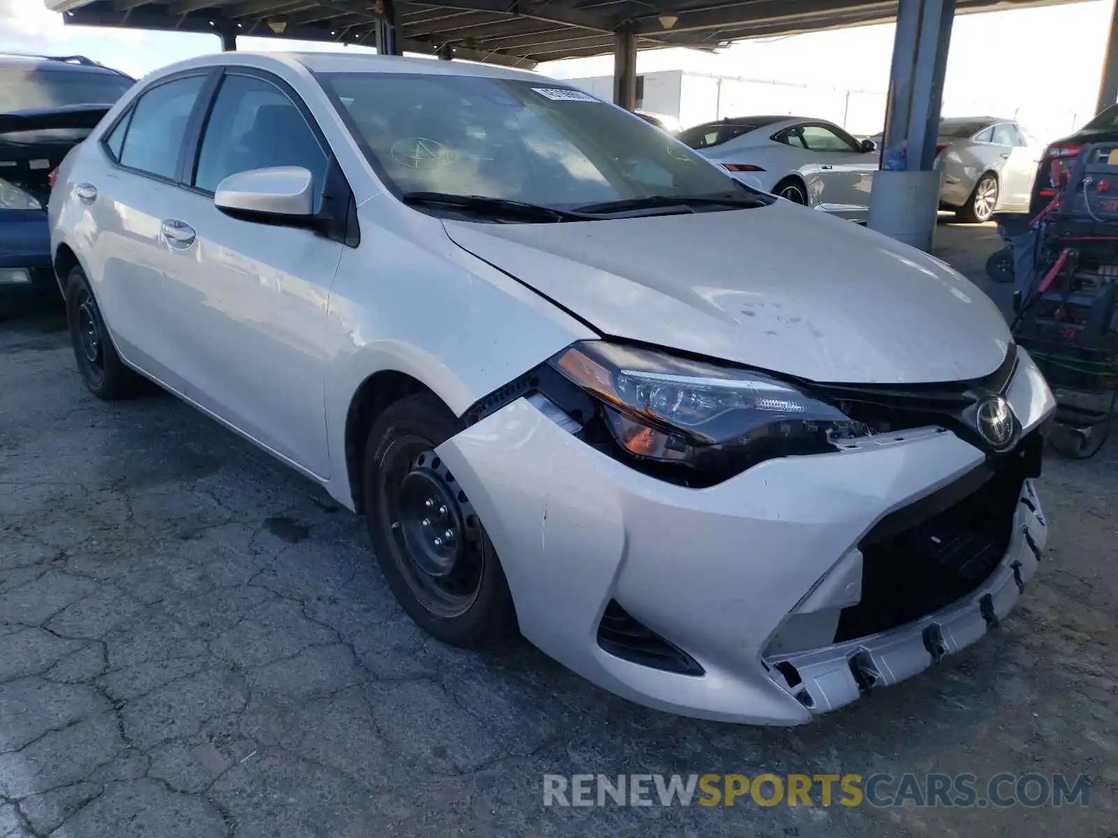 1 Photograph of a damaged car 2T1BURHE6KC197895 TOYOTA COROLLA 2019