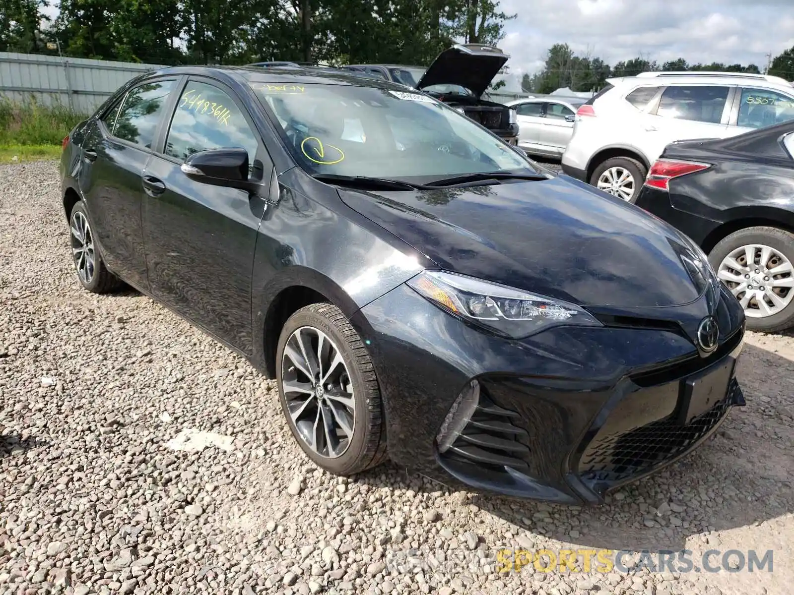 1 Photograph of a damaged car 2T1BURHE6KC199226 TOYOTA COROLLA 2019