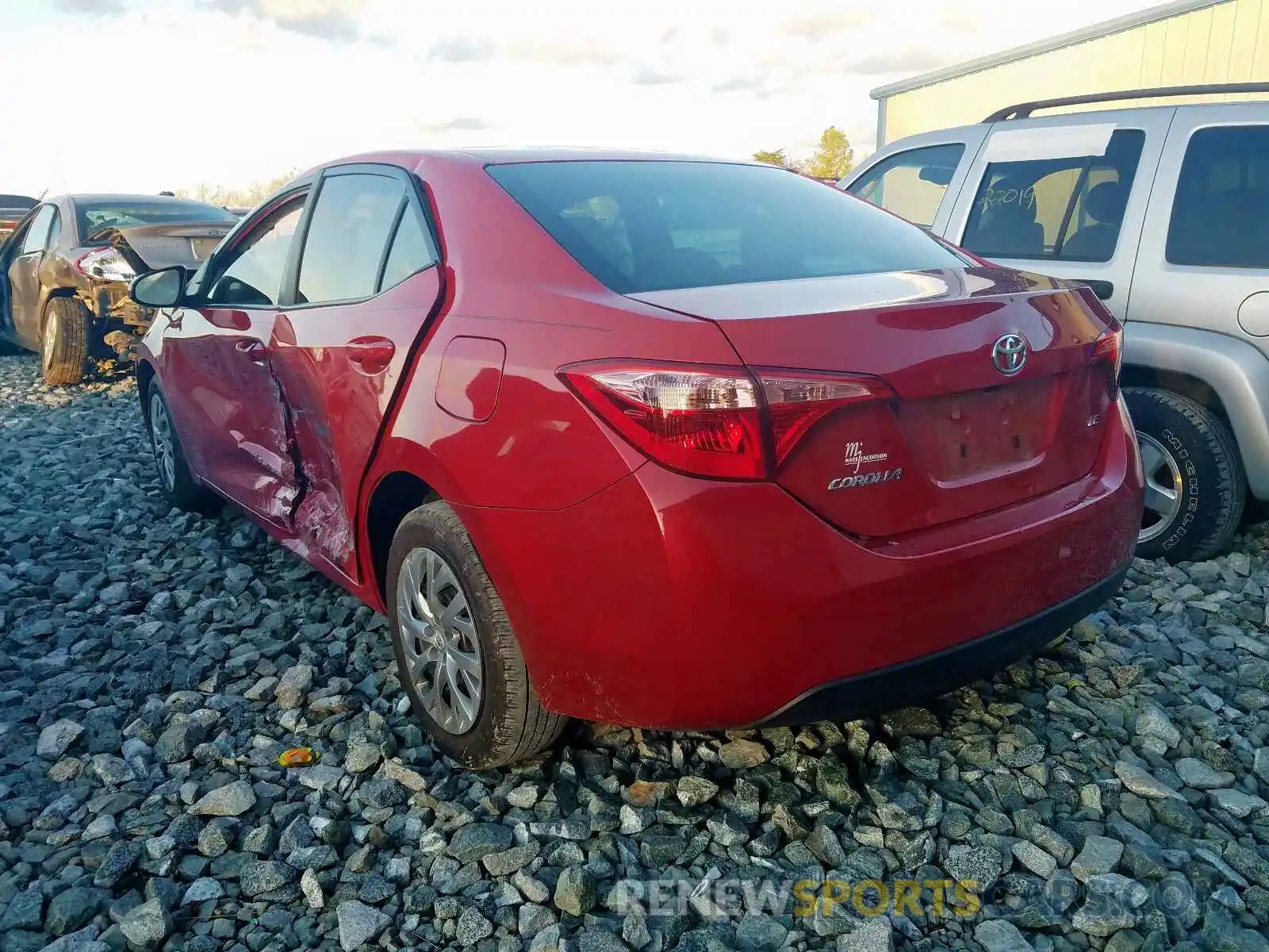 3 Photograph of a damaged car 2T1BURHE6KC199694 TOYOTA COROLLA 2019